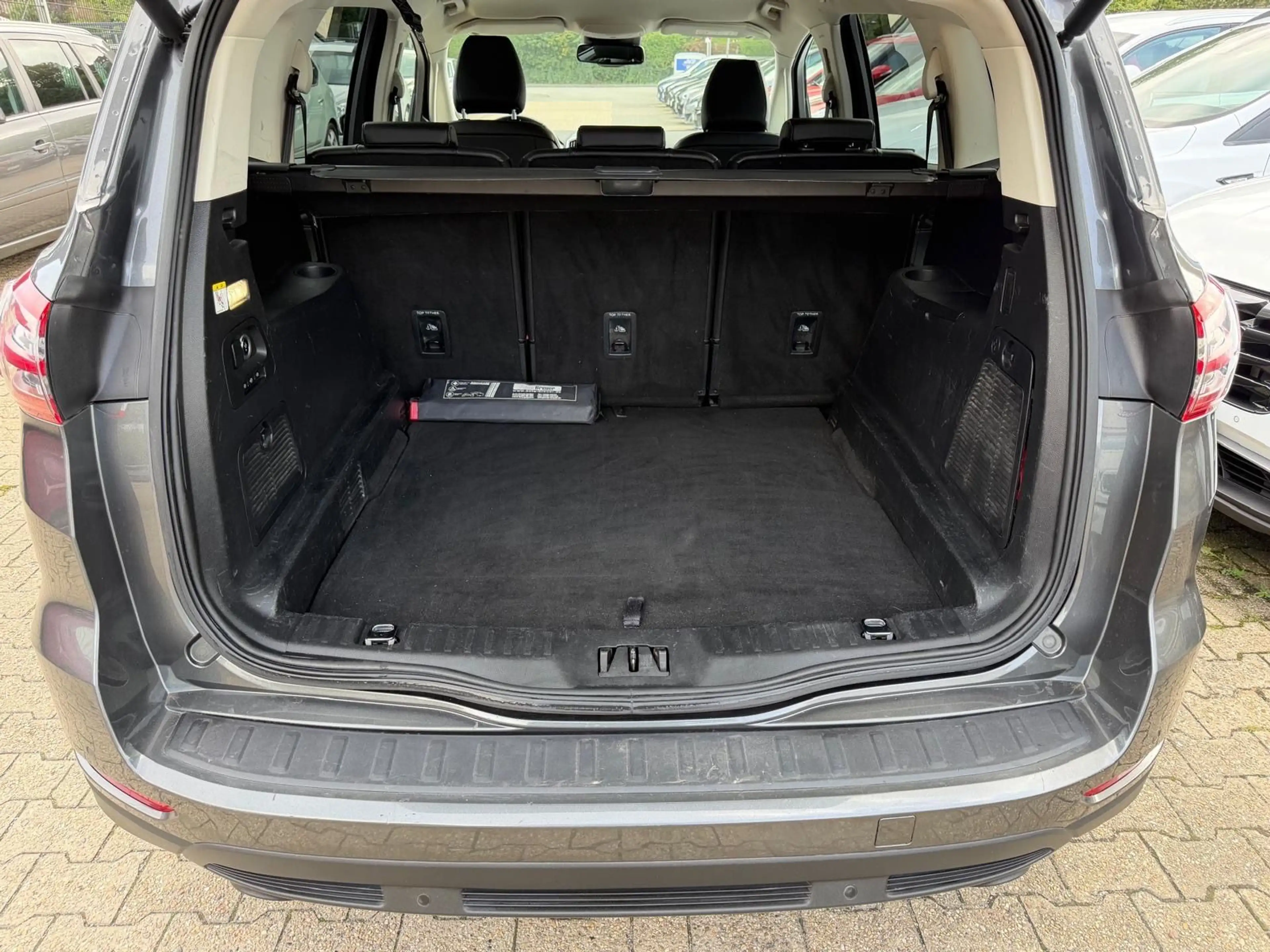 Ford S-Max S-MAX Titanium NAVI*KAMERA*AUTOMATIK*SHZ*TOTWINK — photo 4