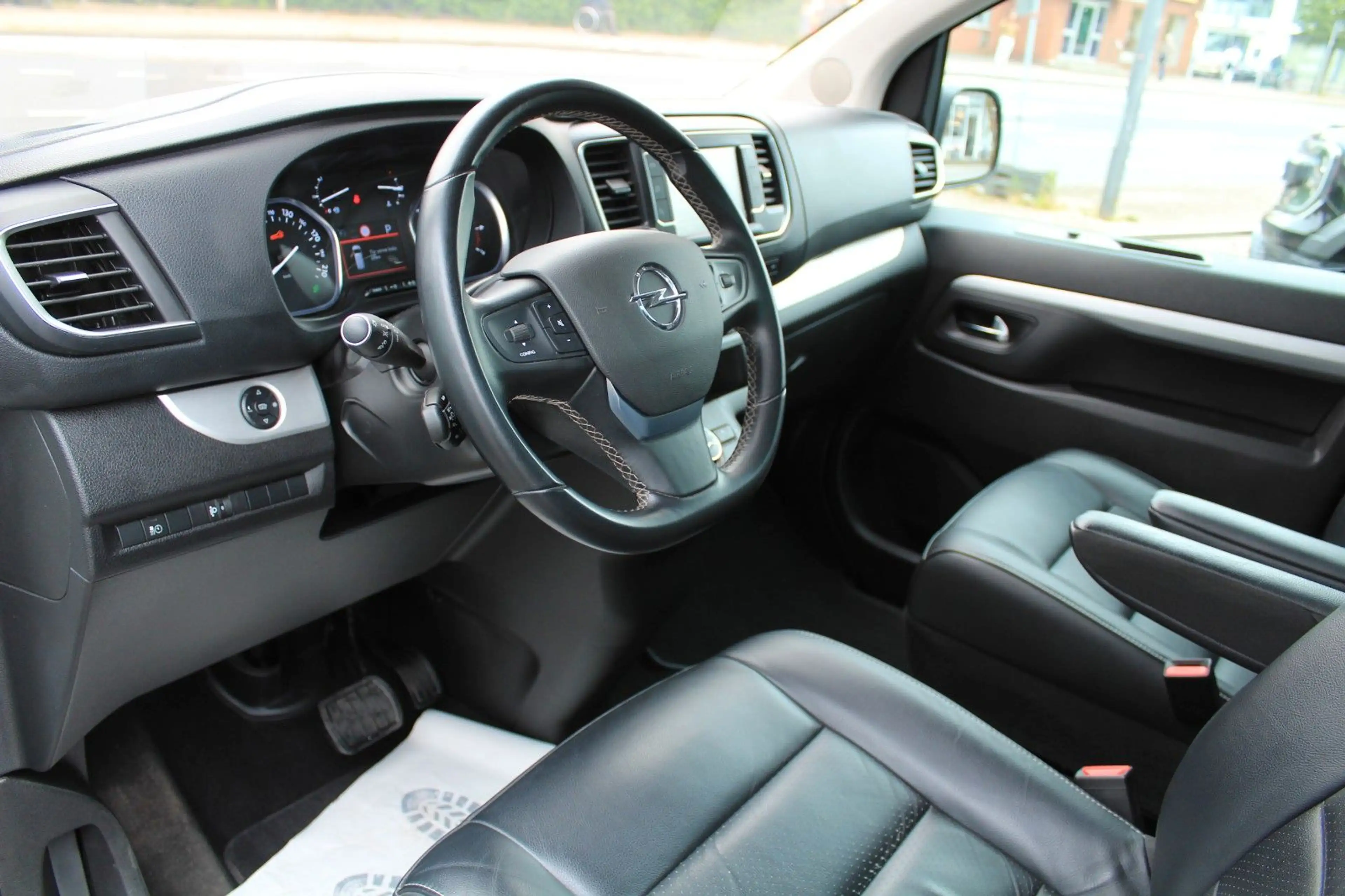 Opel Zafira Life L2+6-SITZER+PANO+KAMERA+AHK+STANDHZ. — photo 14
