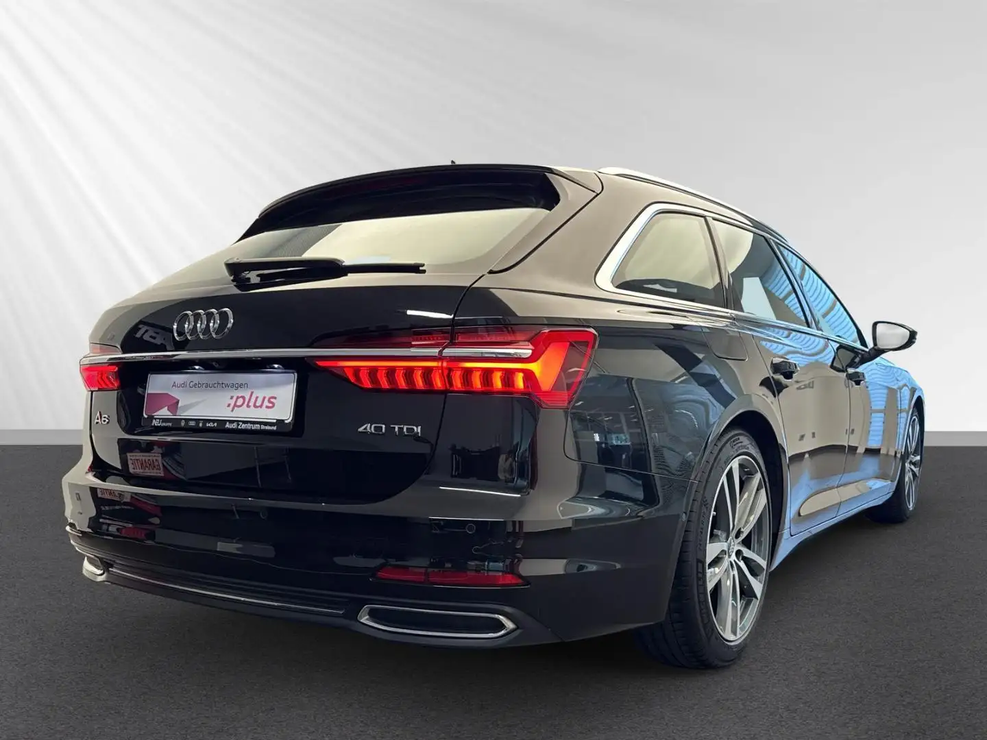 Audi A6 Avant Sport 2.0 TDI Zwart - 2