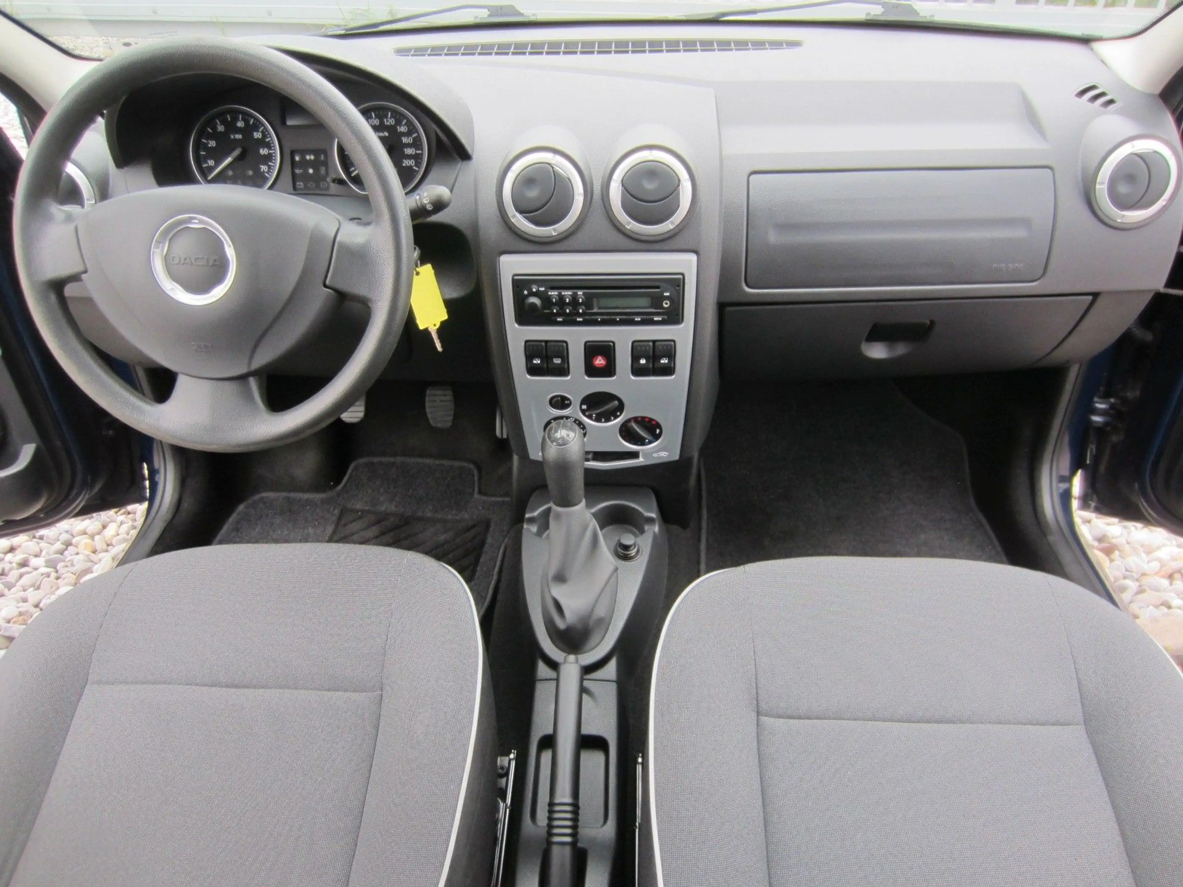 Dacia Logan MCV LIVE — photo 3