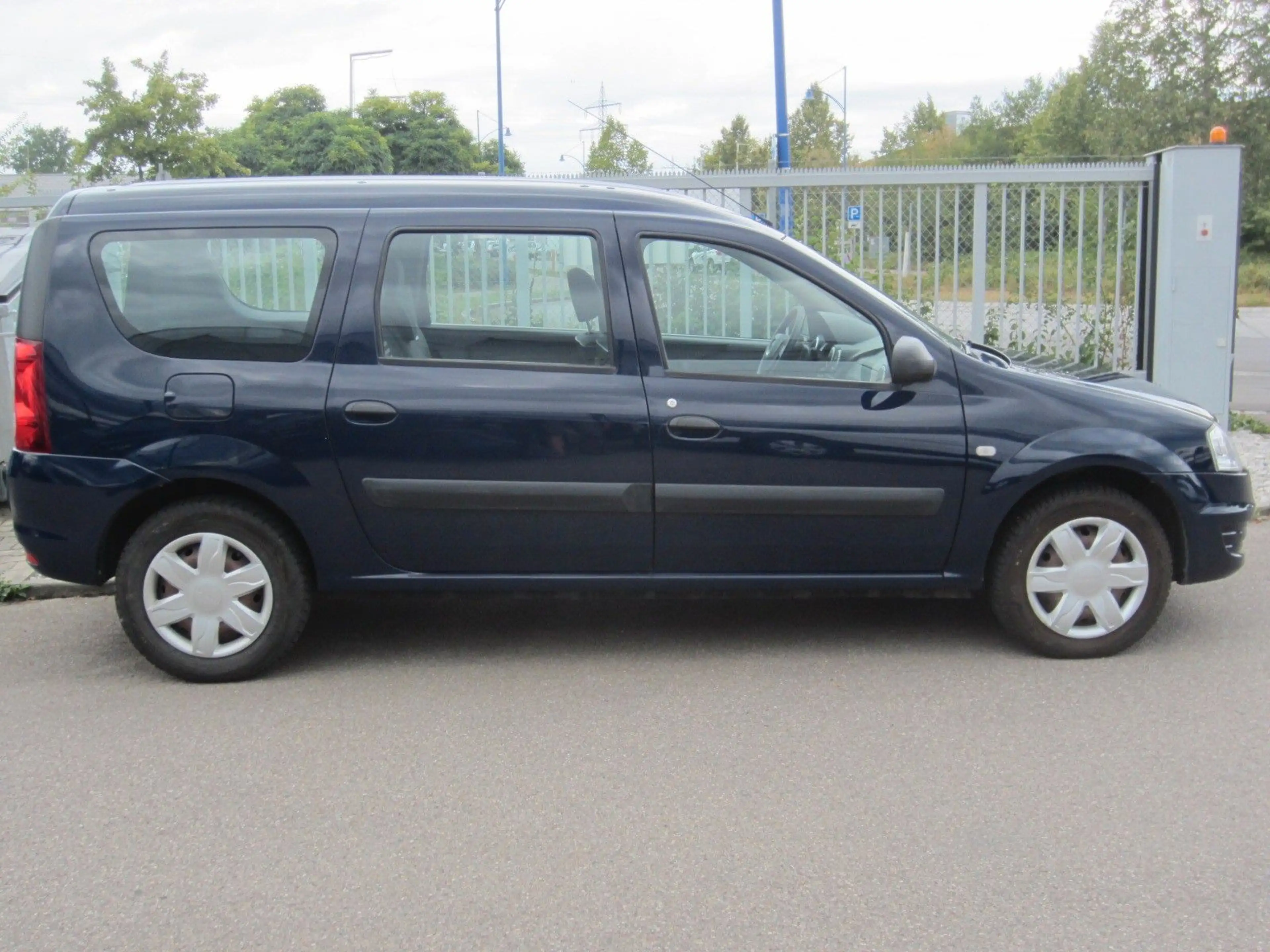 Dacia Logan MCV LIVE — photo 10
