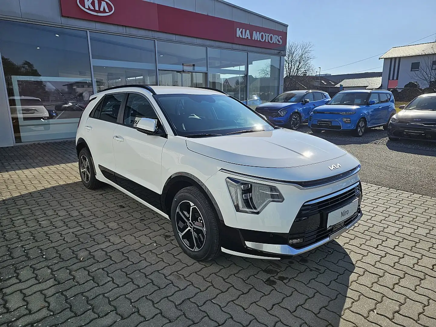 Kia Niro 1,6 GDI HEV Silber DCT Aut. Weiß - 2