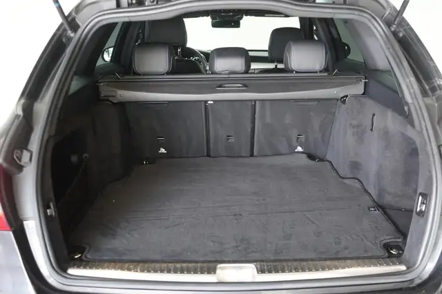 Mercedes-Benz C-Class view 7