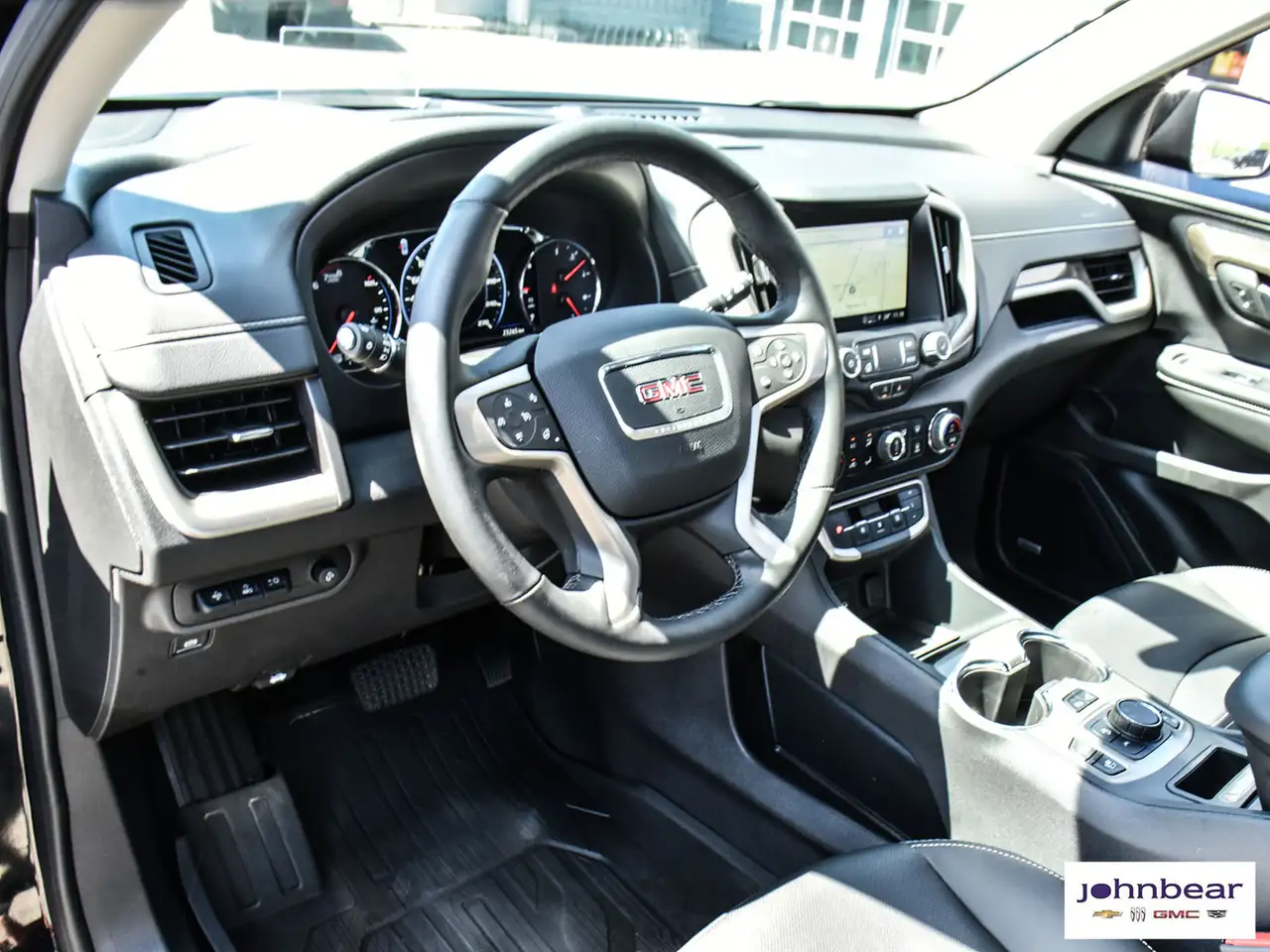 GMC Terrain photo GMC Terrain
