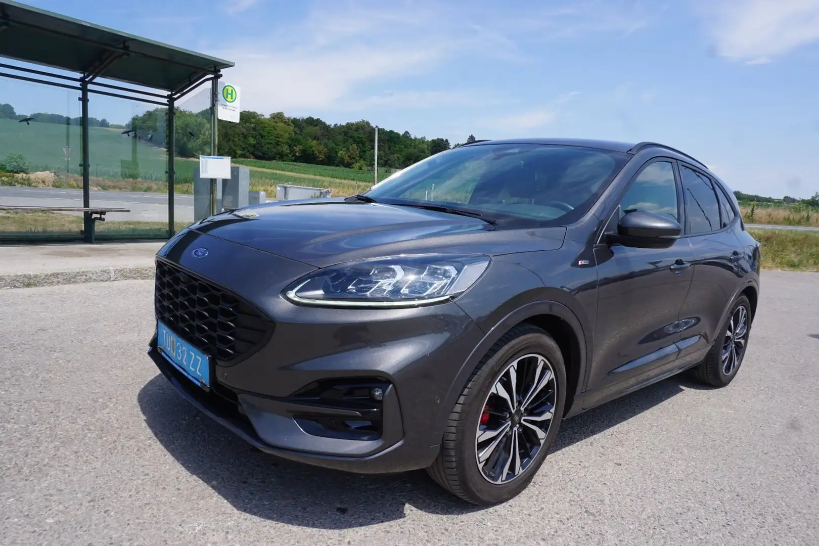 Ford Kuga 1.5 EcoBoost Grau - 2
