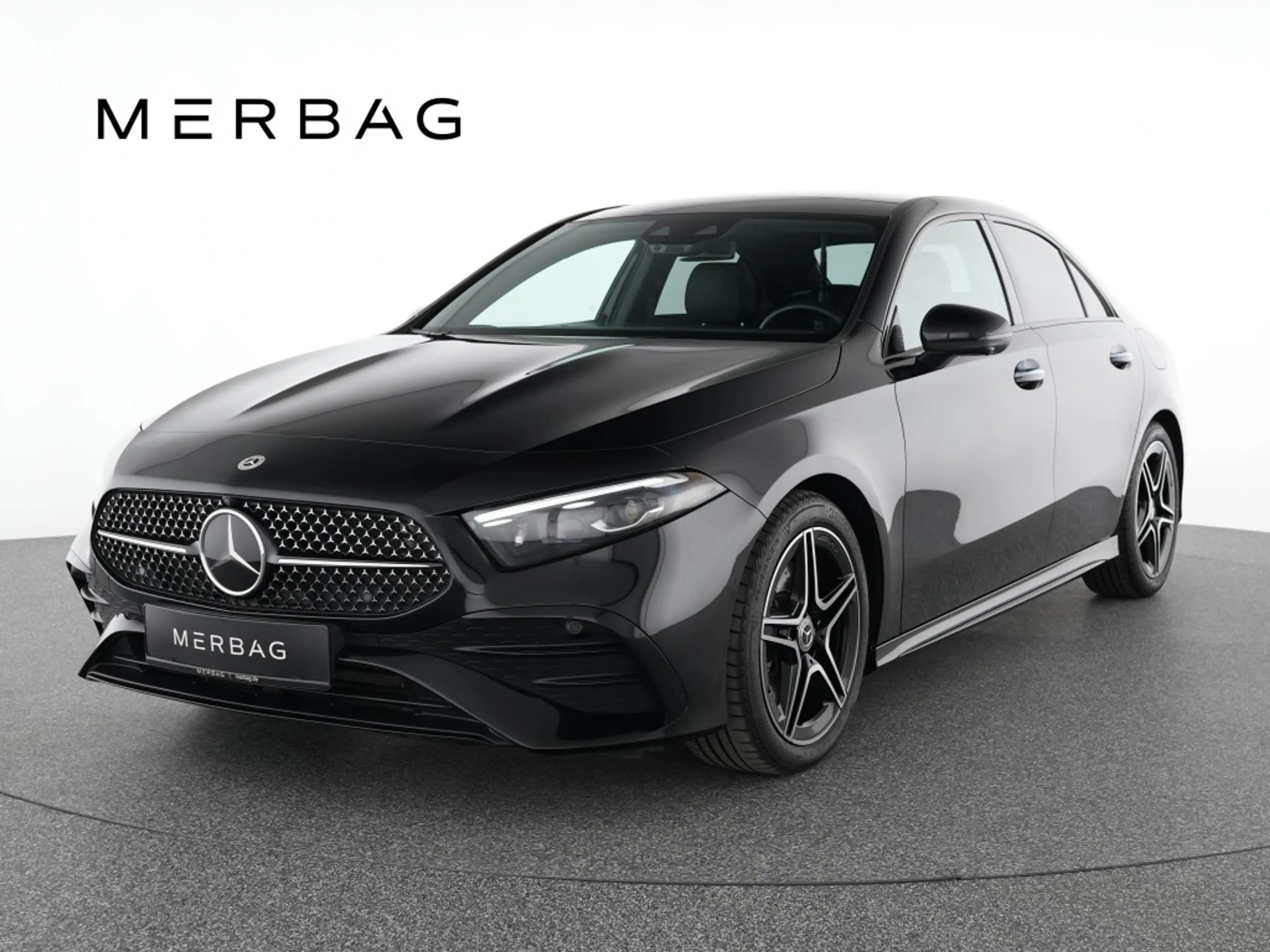 Mercedes-Benz A 220 d Lim AMG Premium+ Night Pano Multibeam HUD