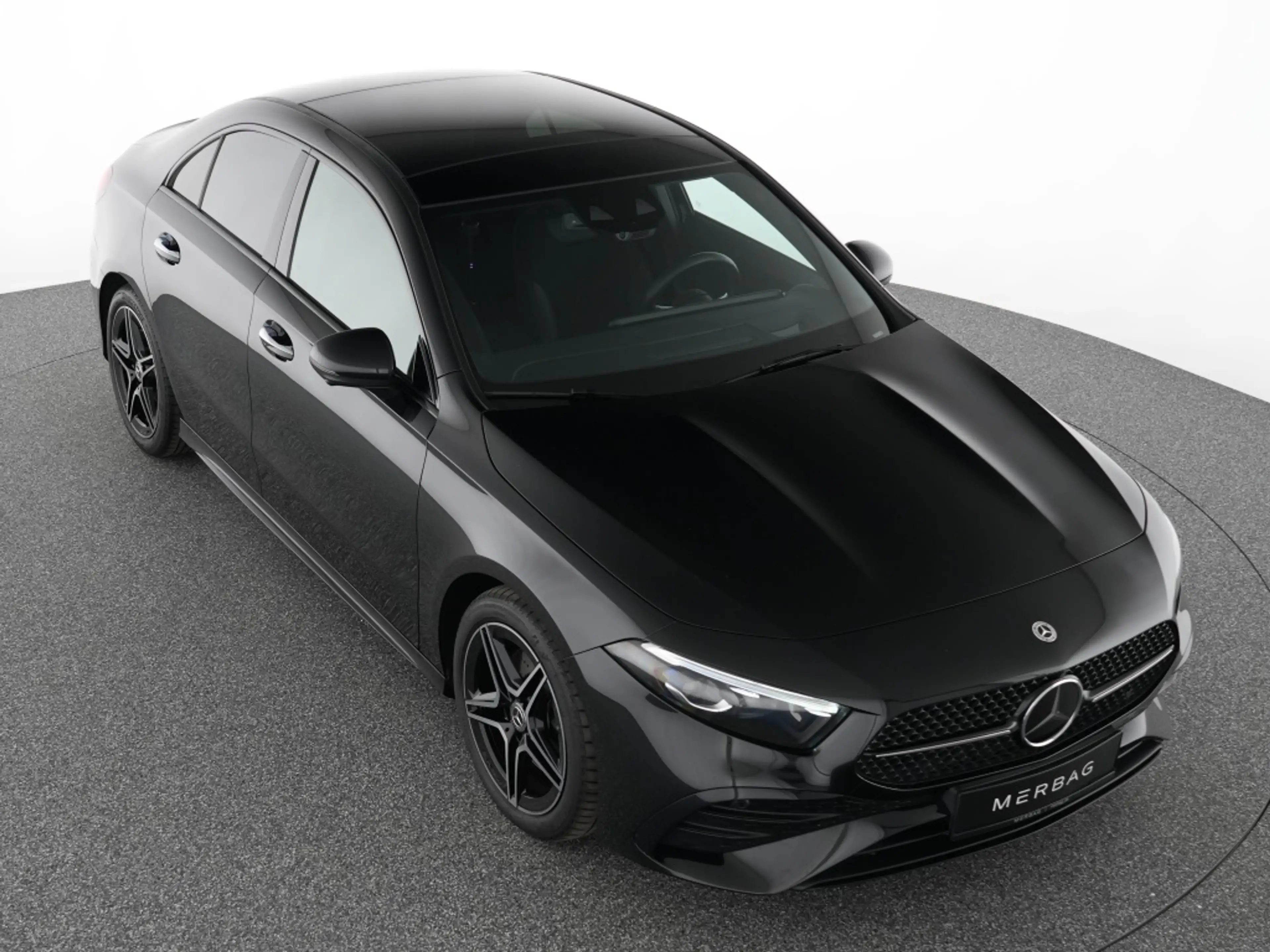 Mercedes-Benz A 220 d Lim AMG Premium+ Night Pano Multibeam HUD — photo 10