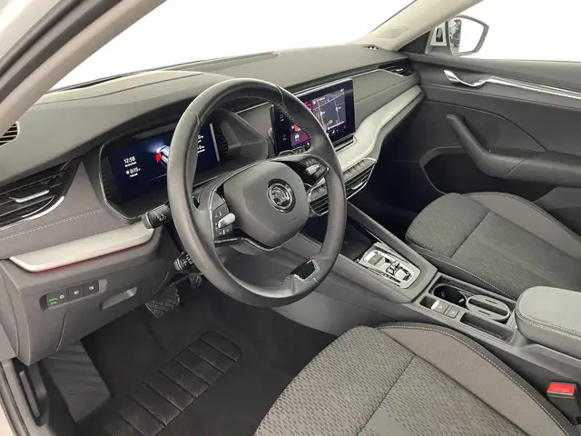 Skoda Octavia view 8