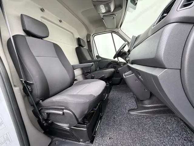 Renault Master view 12