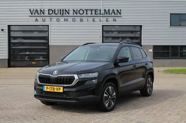 Skoda Karoq 1.5 TSI ACT Business Edition / Keyless / Trekhaak