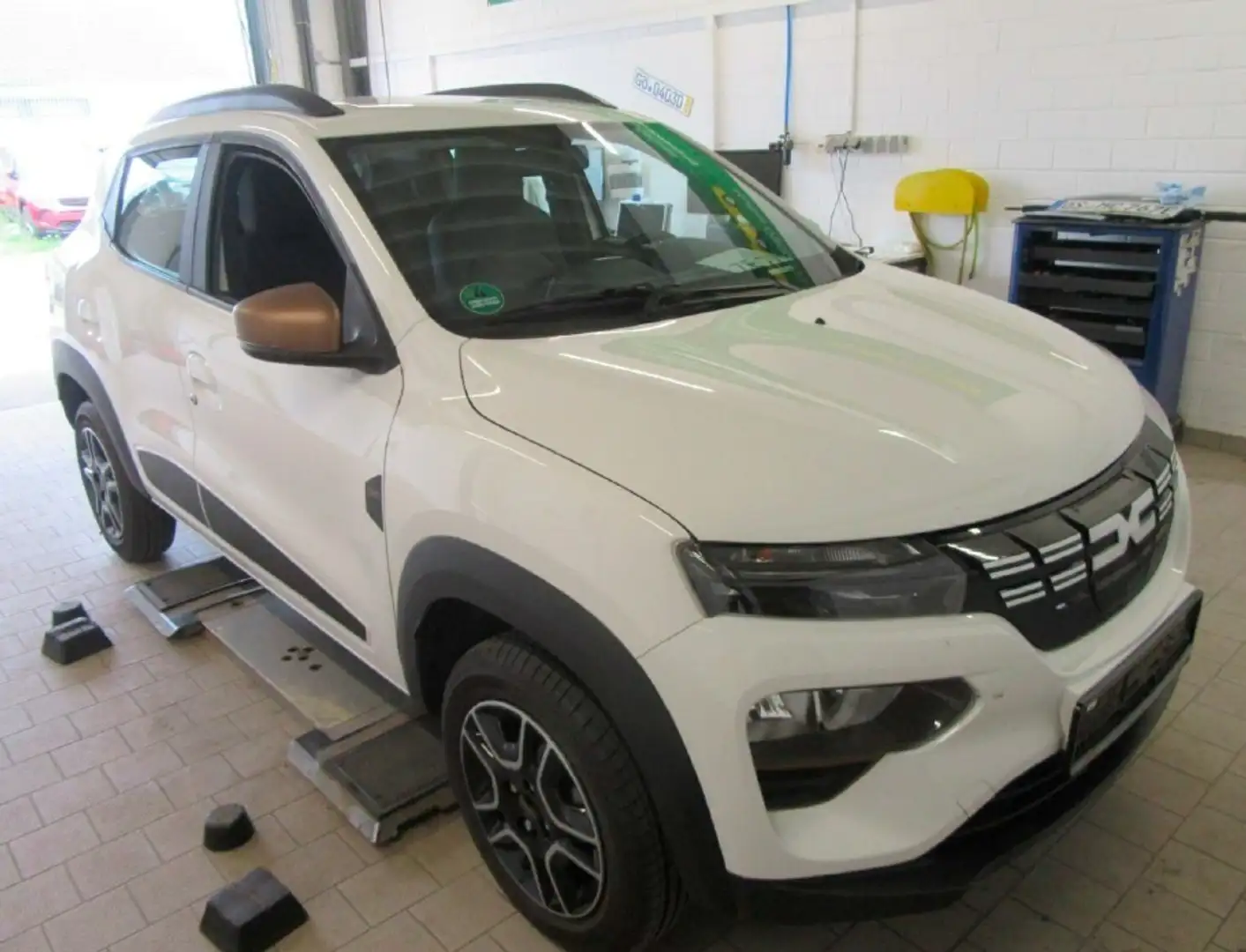 Dacia Spring Electric Extreme 65 CCS - Kamera Weiß - 1