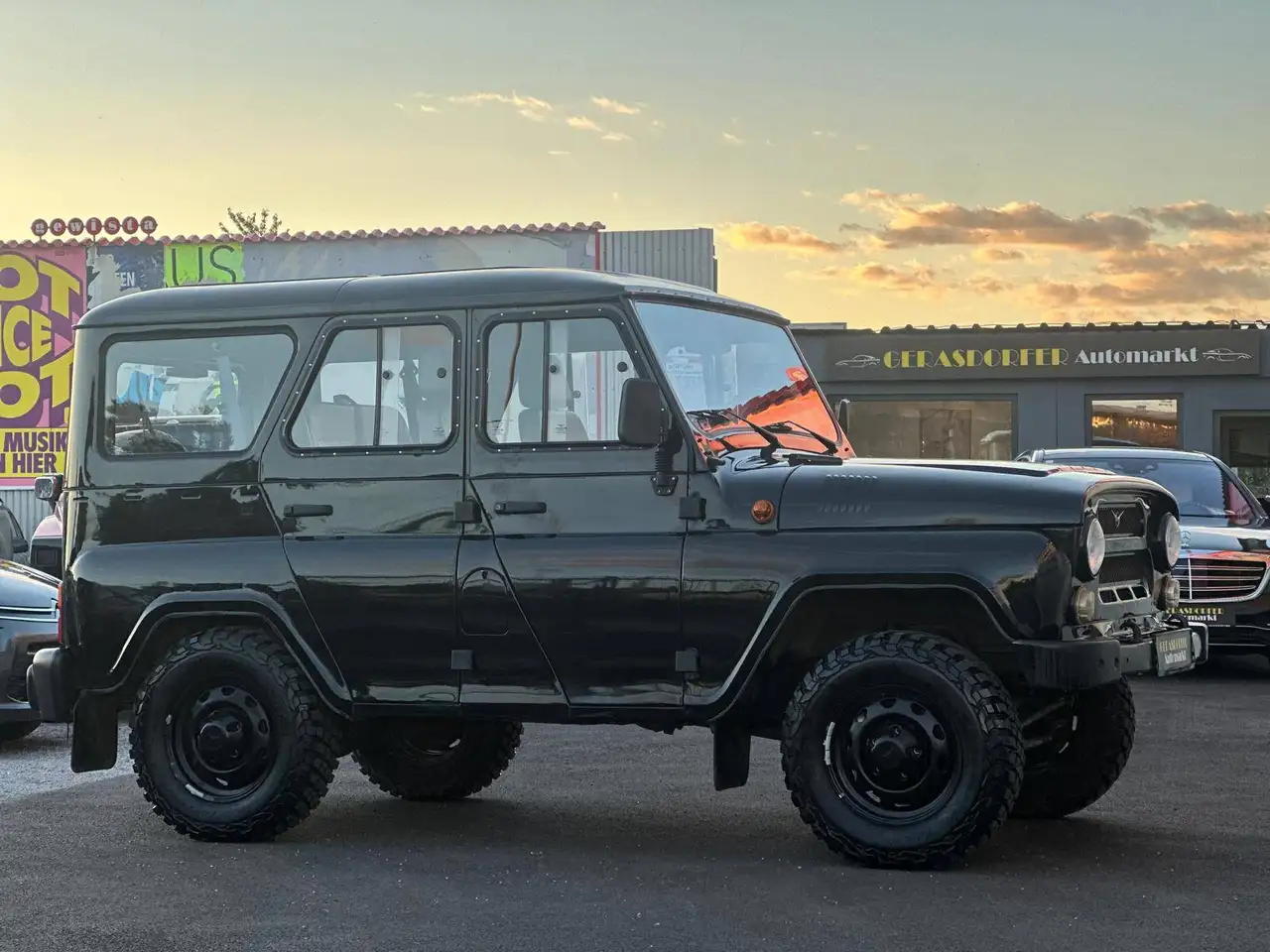 UAZ Hunter