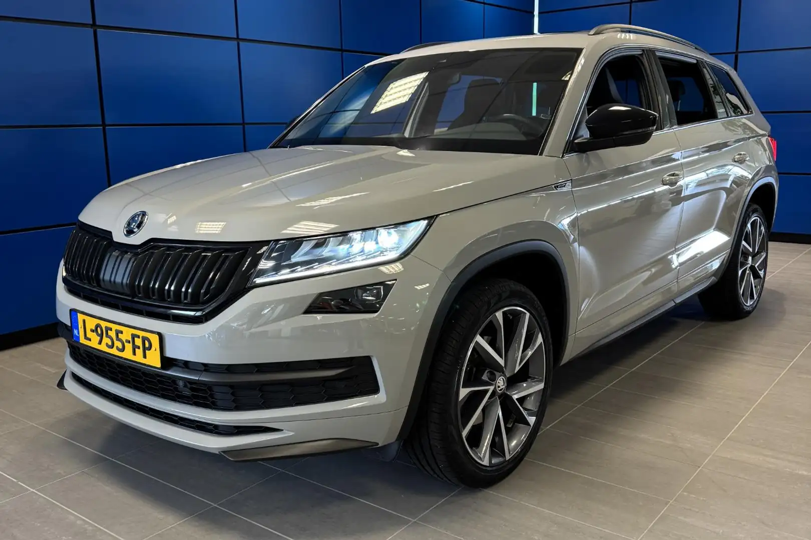 Skoda Kodiaq 1.5 TSI Sportline Business Grijs - 2