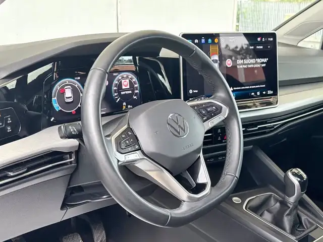 Volkswagen Golf view 19