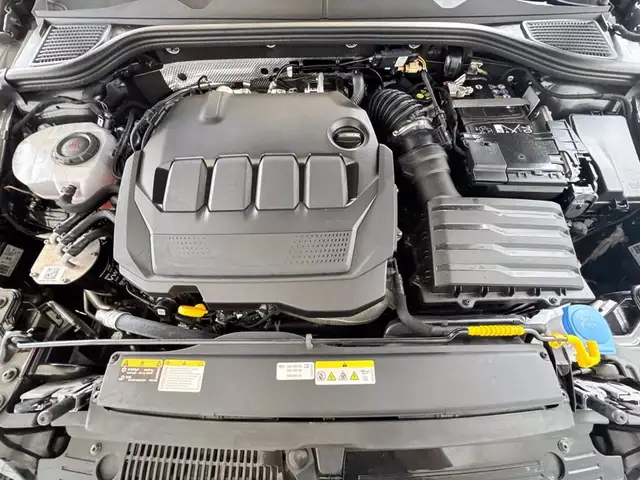 Volkswagen Golf view 13