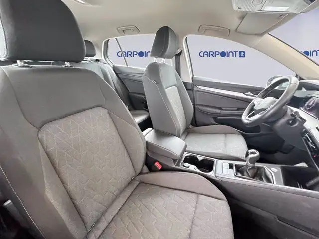 Volkswagen Golf view 8