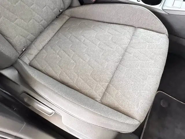 Volkswagen Golf view 9