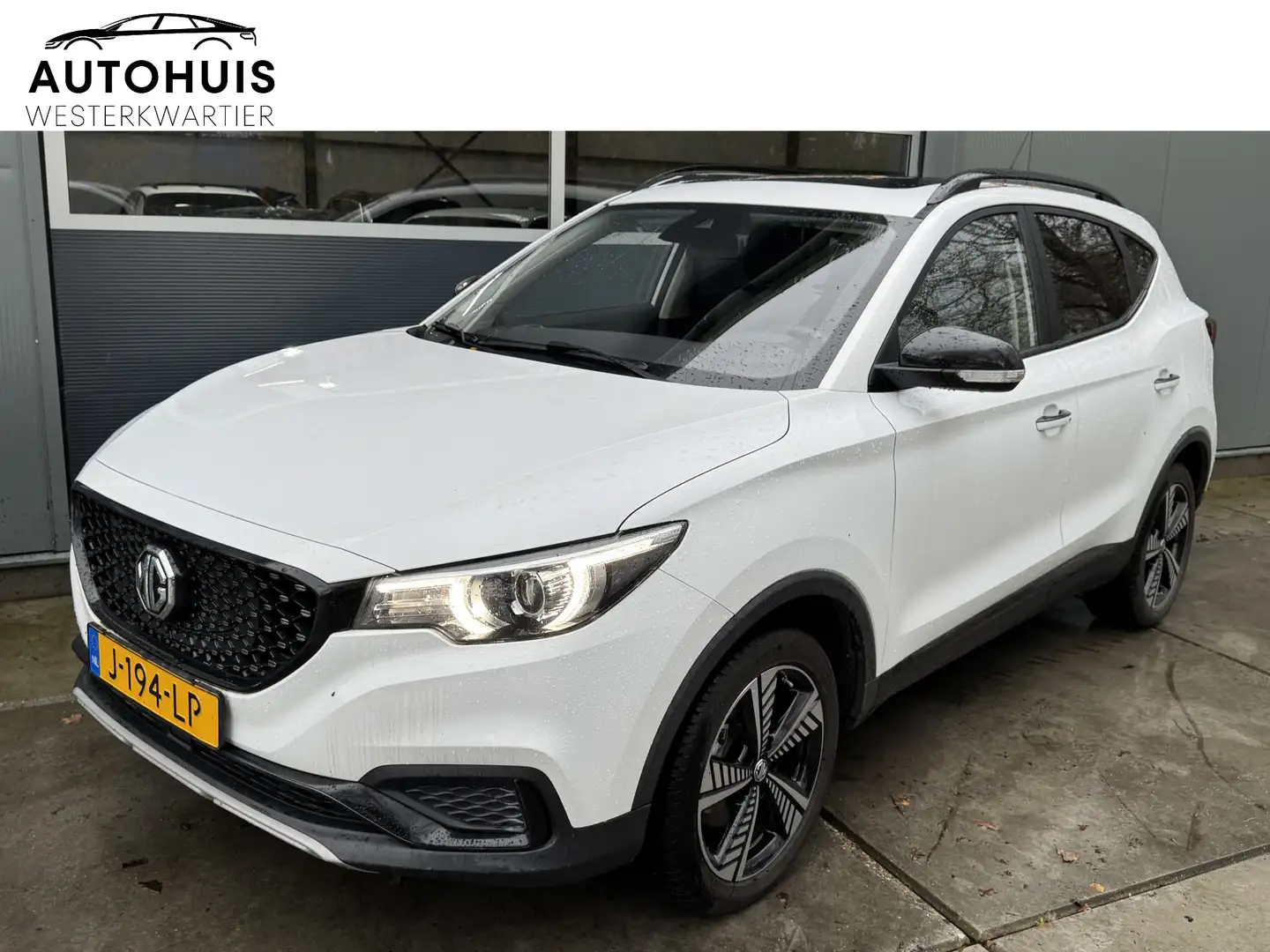 MG ZS MG EV Luxury 45 kWh 140pk Camera Leder Stoelverwar Blanc - 1