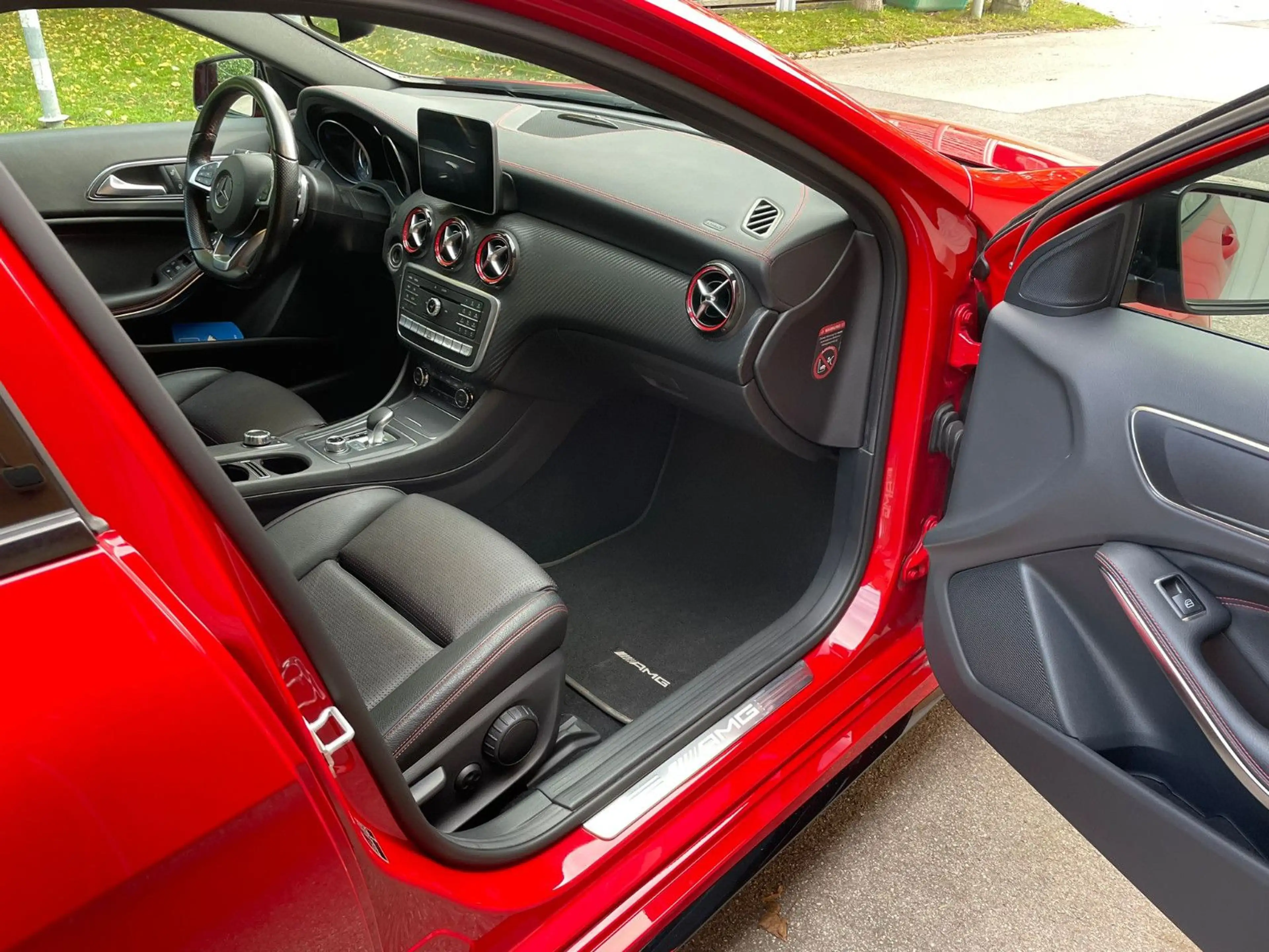 Mercedes-Benz A 45 AMG A A 45 AMG 4Matic — photo 8