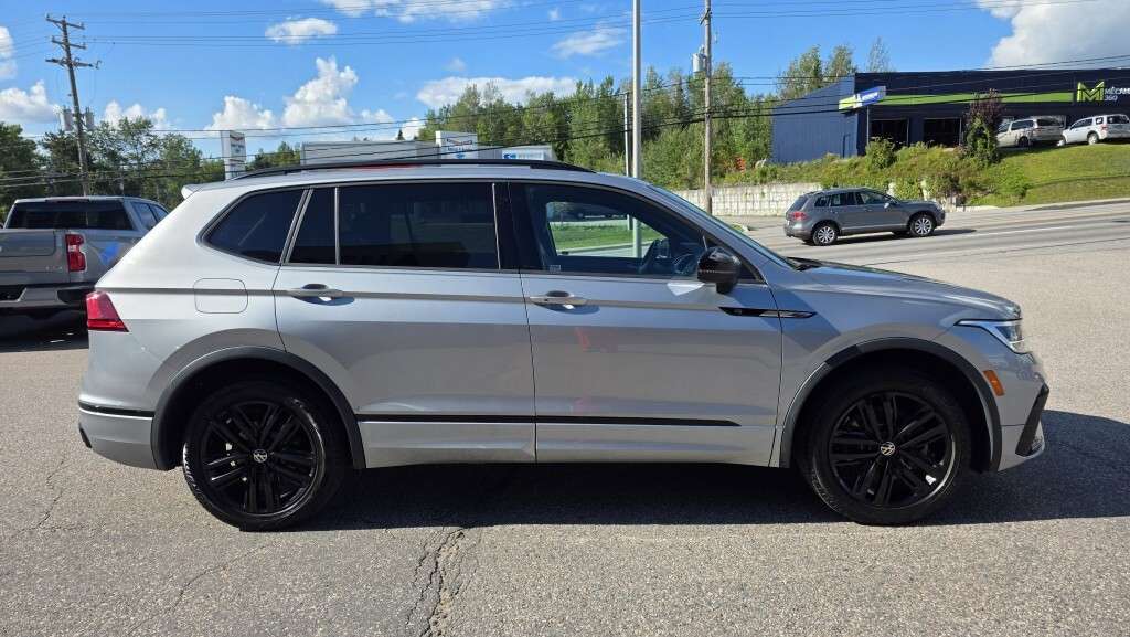 2022 Volkswagen Tiguan Comfortline R-Line — снимка 1