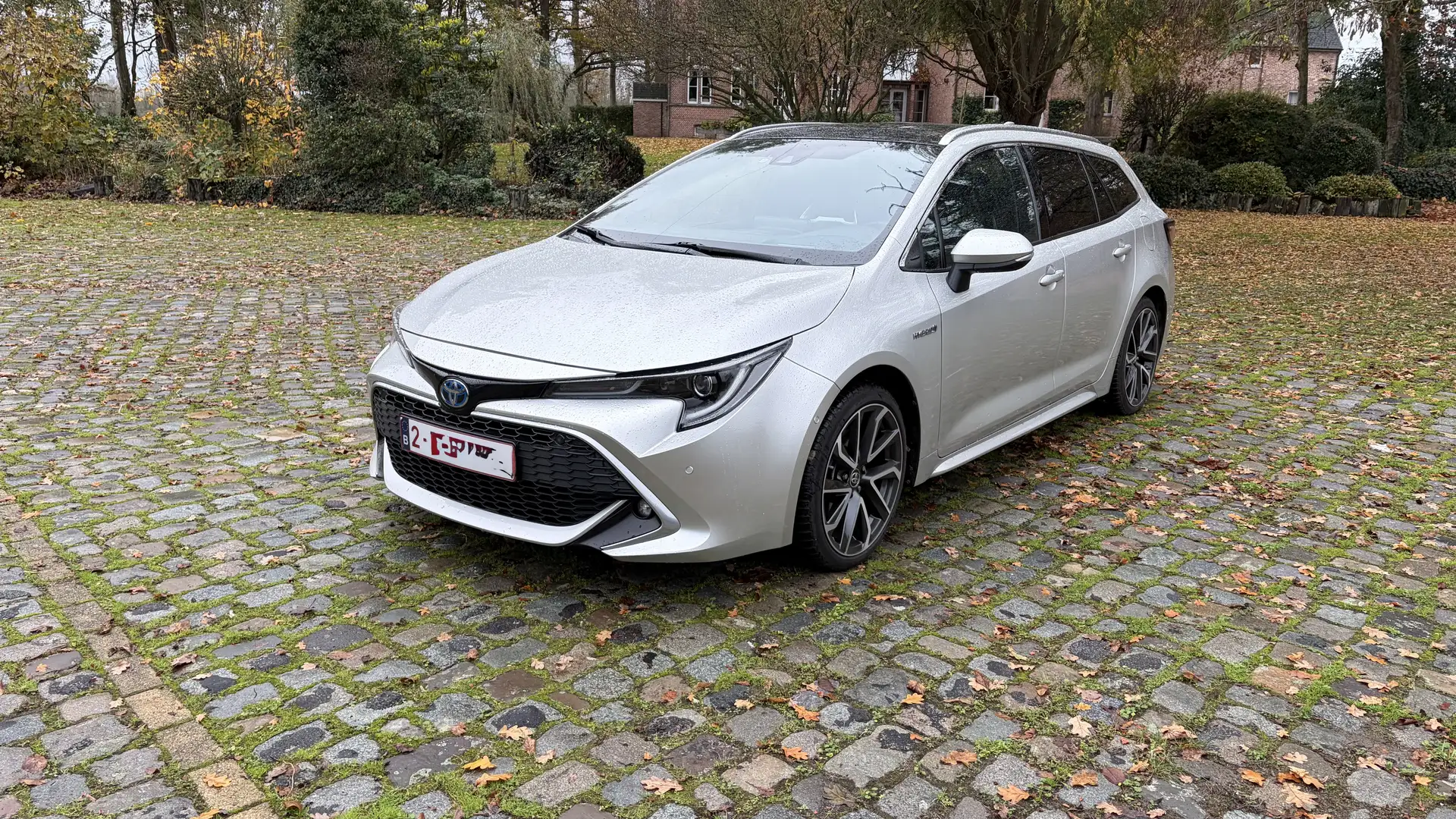 Toyota Corolla 2.0 Hybrid Touring Sports premium+experience+luxur - 1