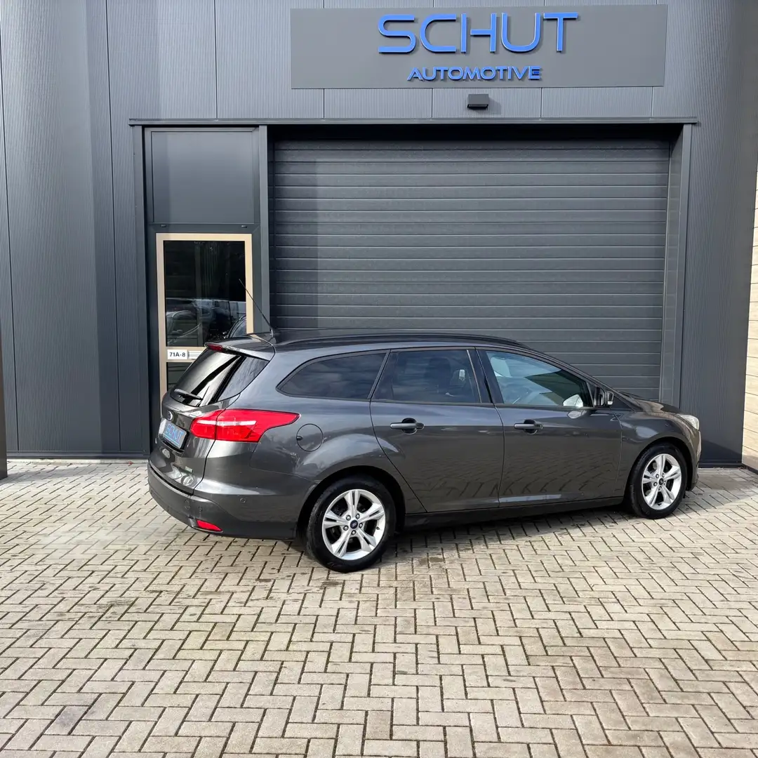 Ford Focus Wagon 125pk Titanium CRUISE CONTROL | CLIMA | NAVI Grau - 2