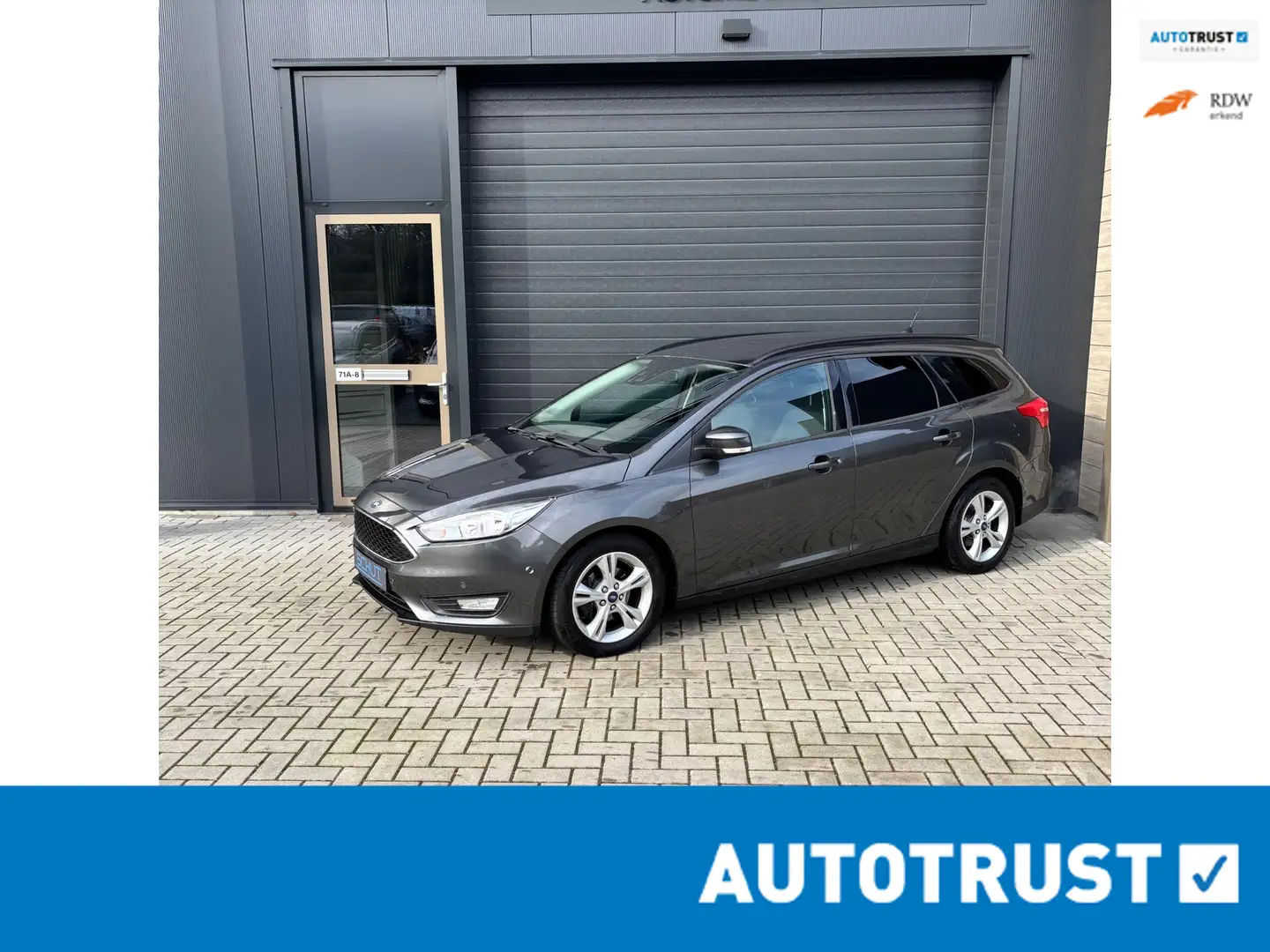 Ford Focus Wagon 125pk Titanium CRUISE CONTROL | CLIMA | NAVI Grau - 1