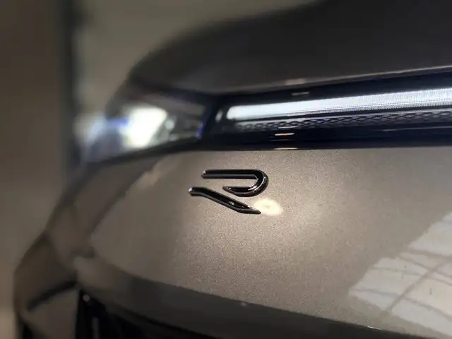 Volkswagen T-Roc view 6