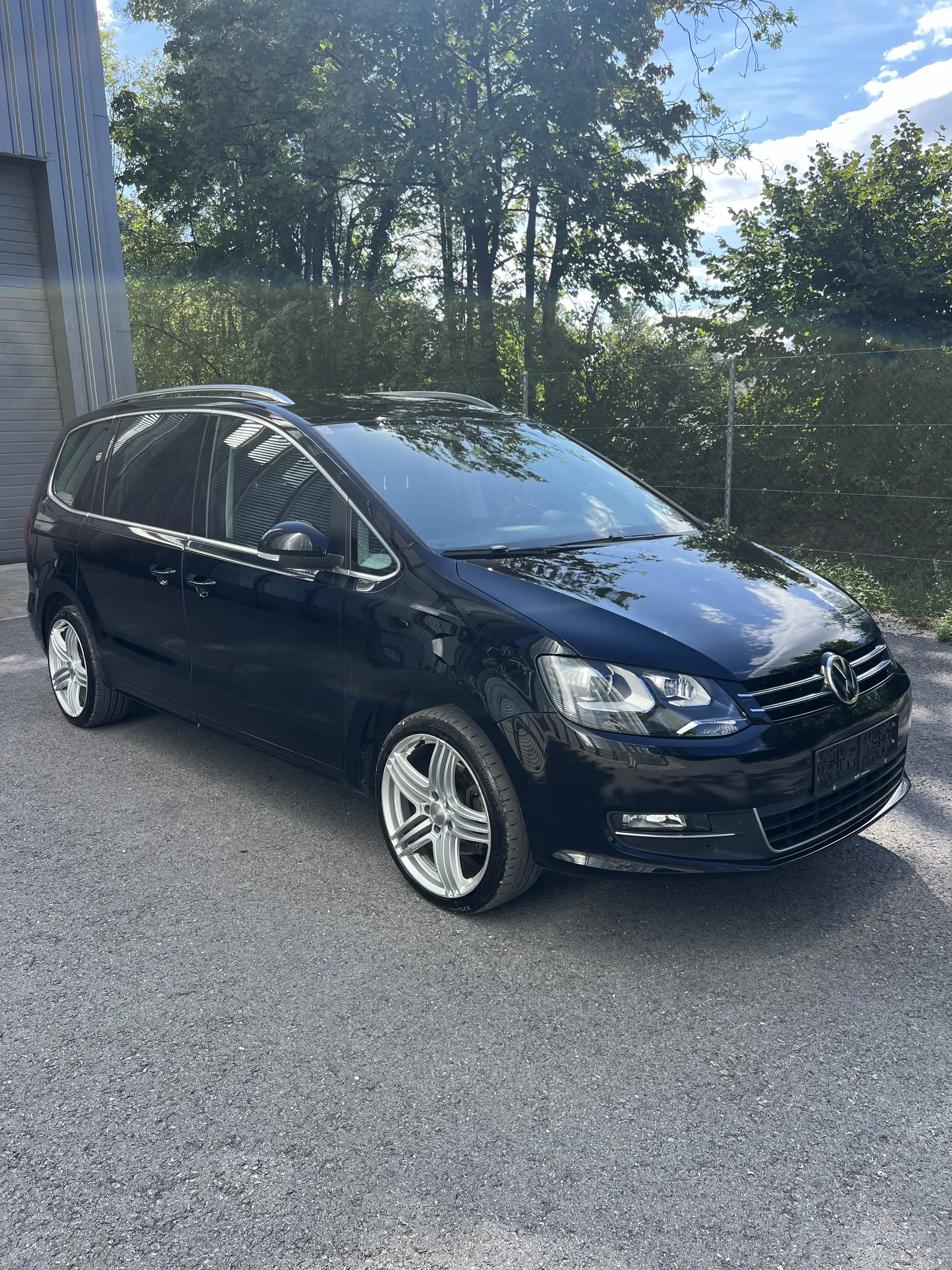 Volkswagen Sharan Highline 4Motion — photo 3
