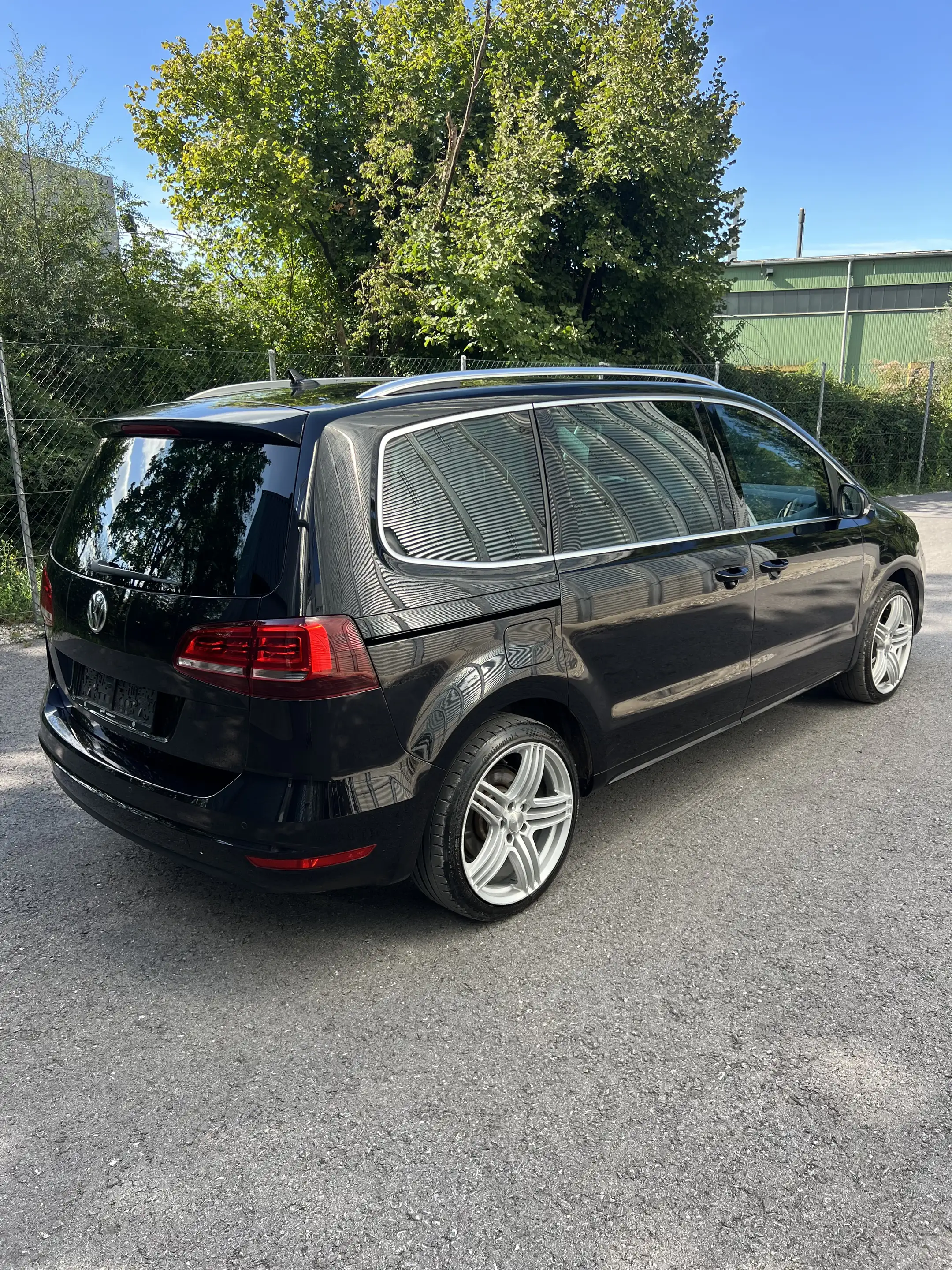 Volkswagen Sharan Highline 4Motion — photo 4