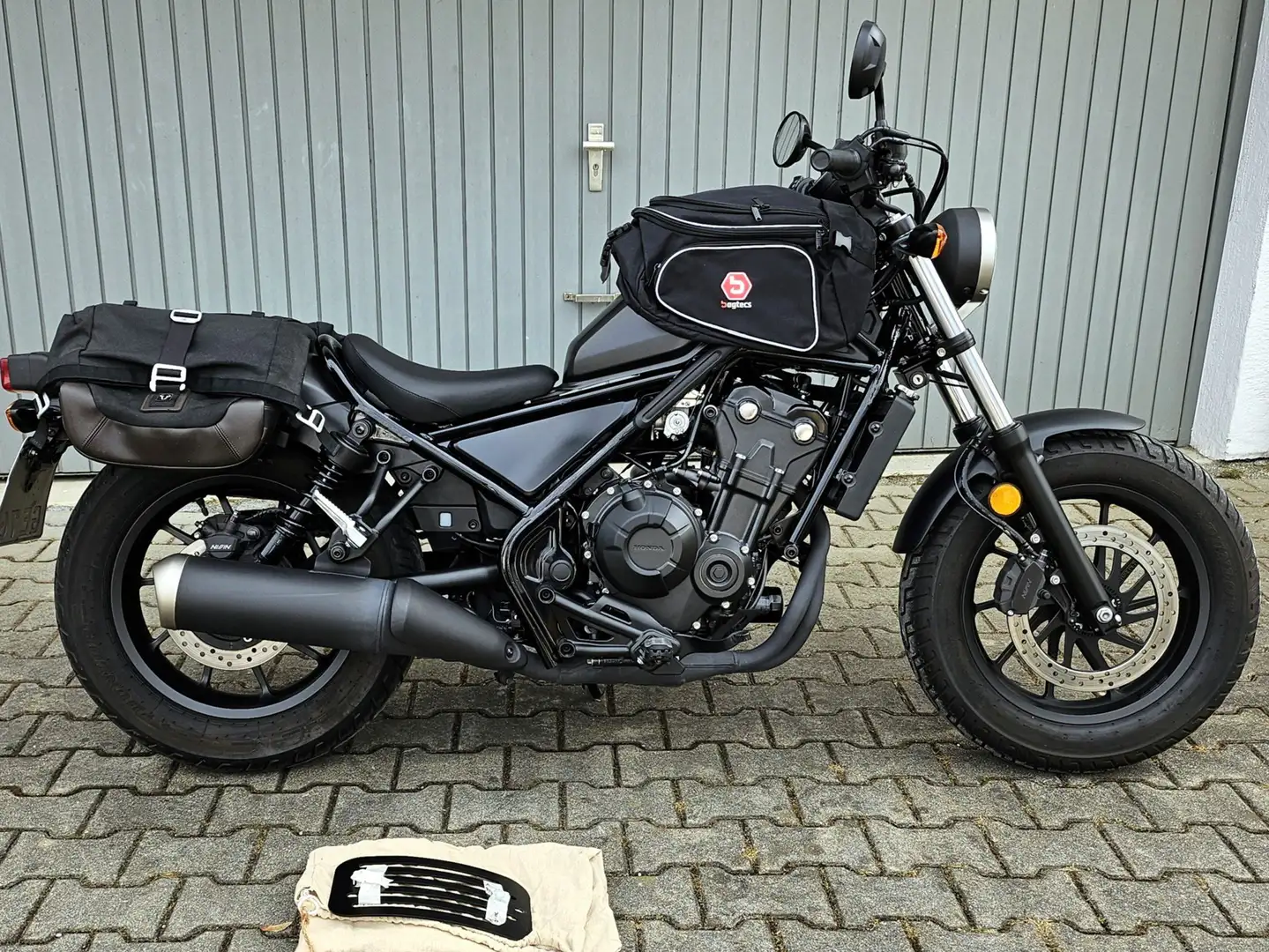 Honda CMX 500 Rebel Noir - 1