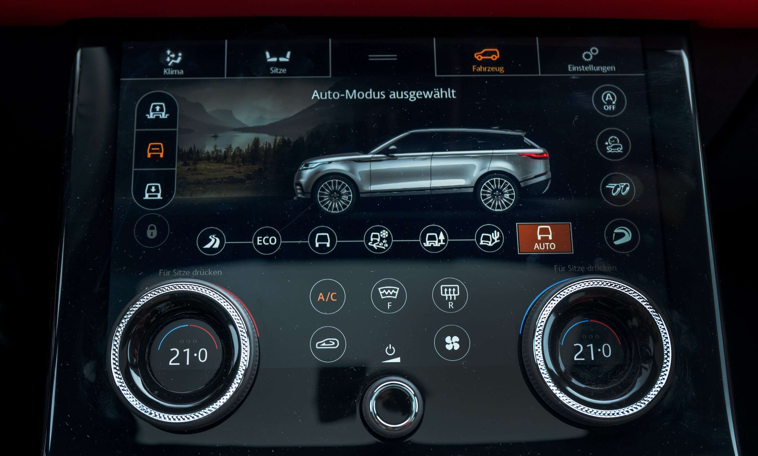 Land Rover Range Rover Velar