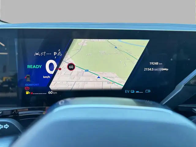 Renault Austral view 11