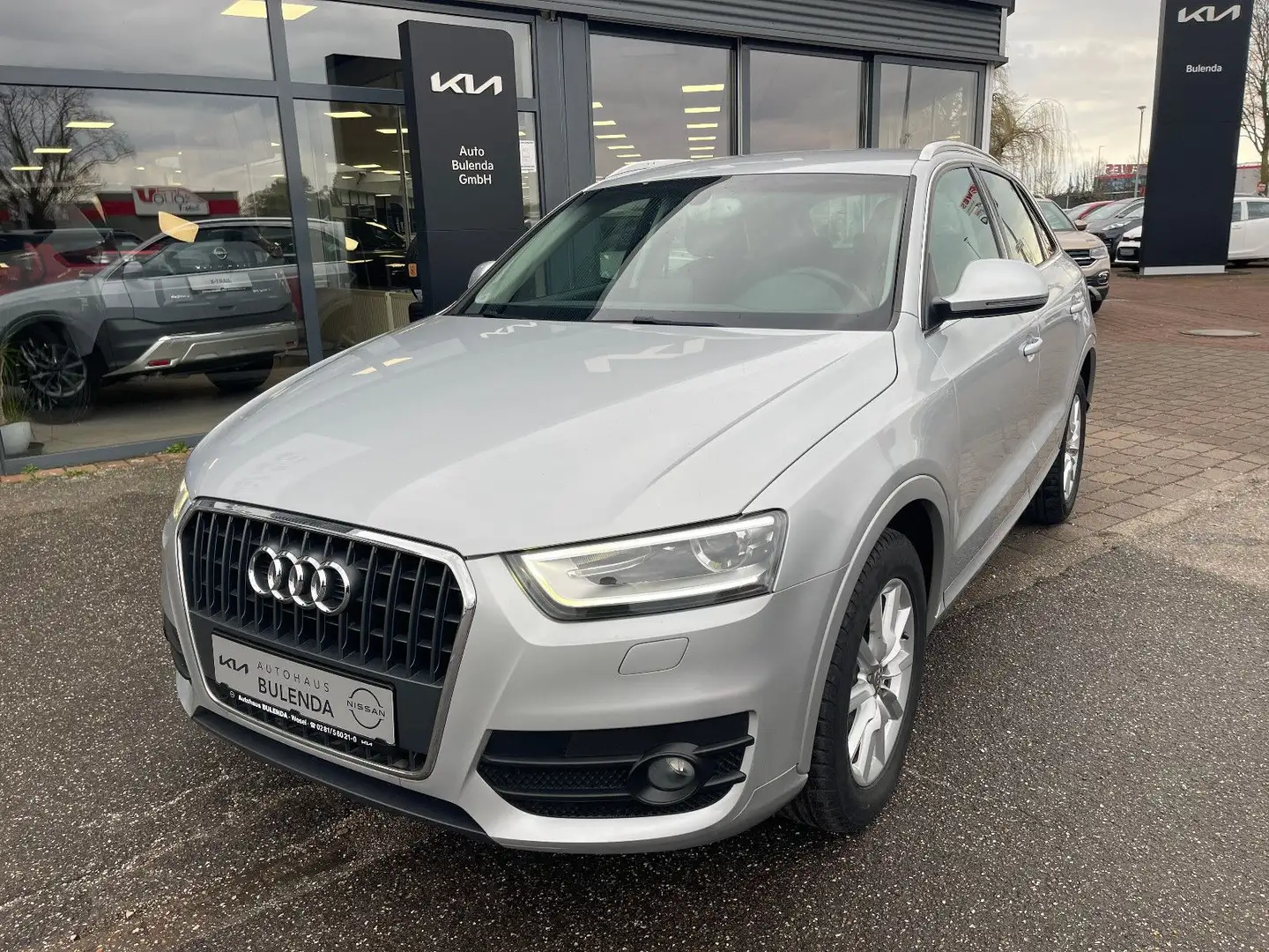 Audi Q3 2.0 TDI Silber - 2