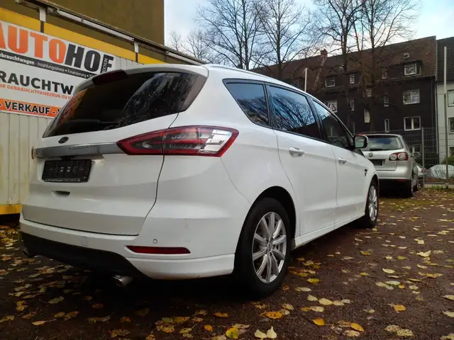 Ford S-Max view 6