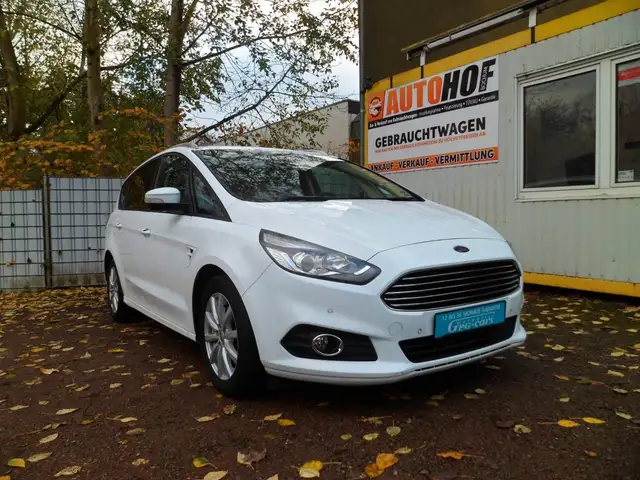 Ford S-Max main image