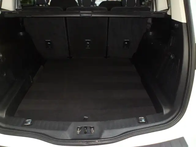 Ford S-Max view 8
