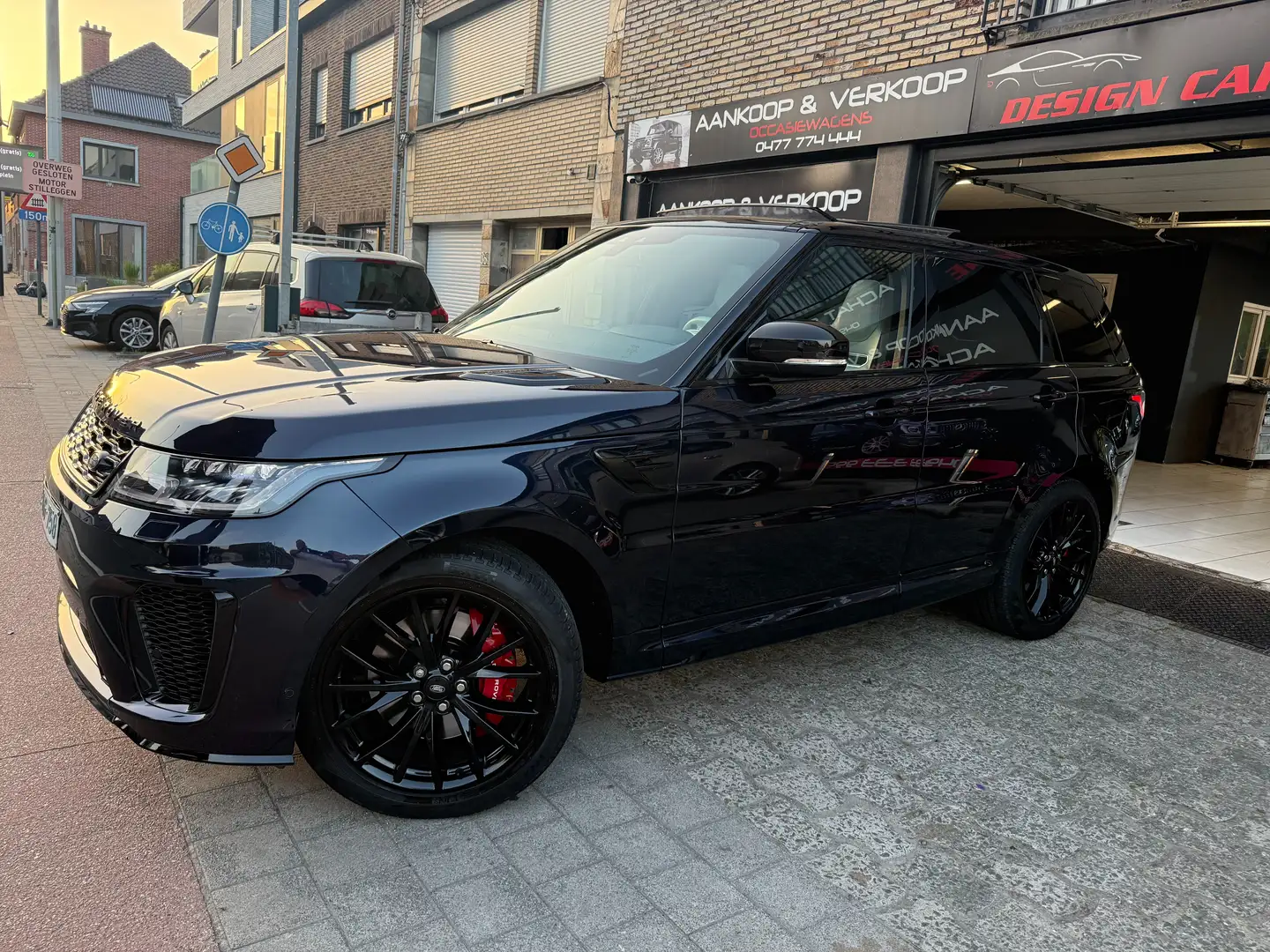 Land Rover Range Rover Sport SVR 575PK Siege Bi Couleur 44km Carnet Land Rover Bleu - 2