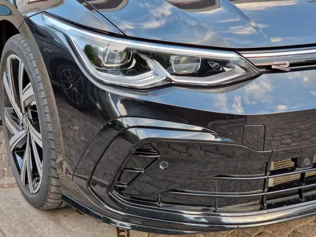 Volkswagen Golf view 6