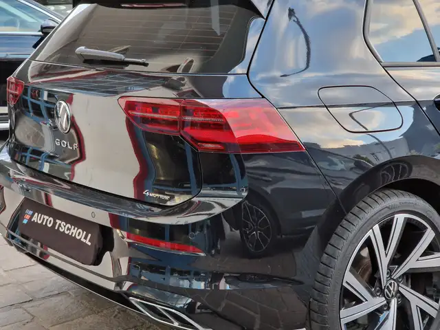 Volkswagen Golf view 5