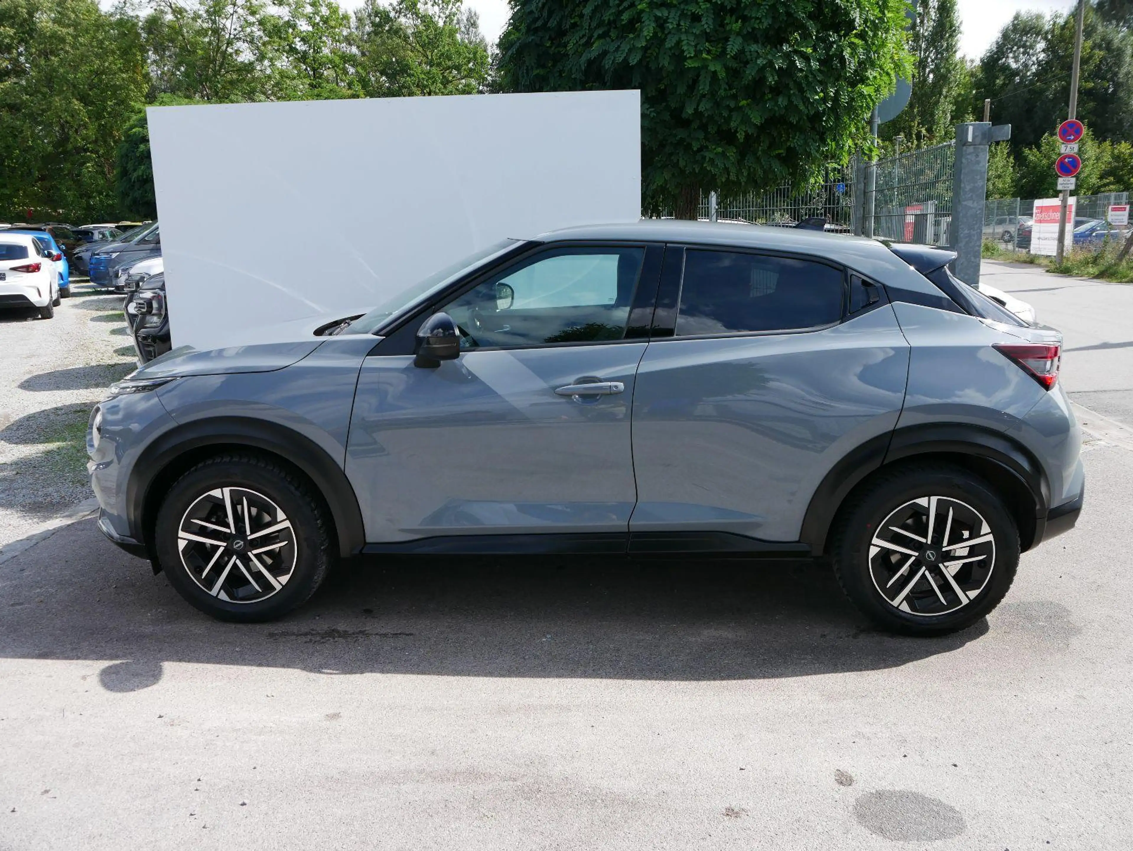 Nissan Juke N-CONNECTA 1.0 DIG-T DCT*NAVI*PDC-KAMERA*LED*SH... — photo 5
