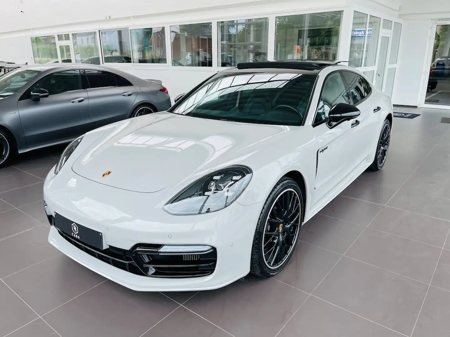 Porsche Panamera 4e 2.9 V6 *** GARANTIE + TOIT PANO + LED + FULL ** Gris - 2