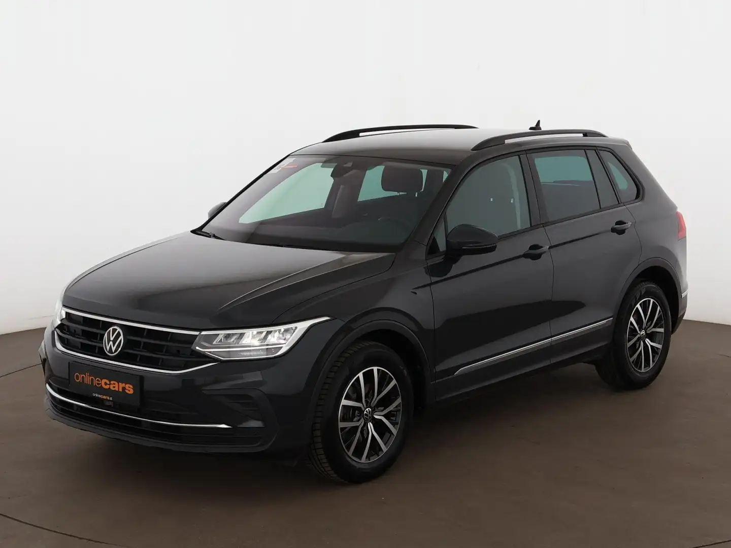 Volkswagen Tiguan 1.5 TSI Life LED RADAR SITZHZG ASSIST PDC Grau - 2