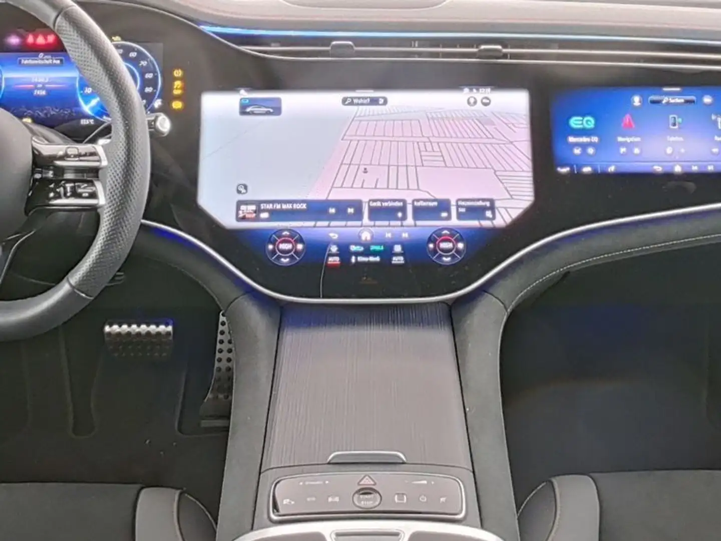 Mercedes-Benz EQE 350 4M AMG+Hyper+Airmat+Premiu+HA 10+Pano+22 Grijs - 2