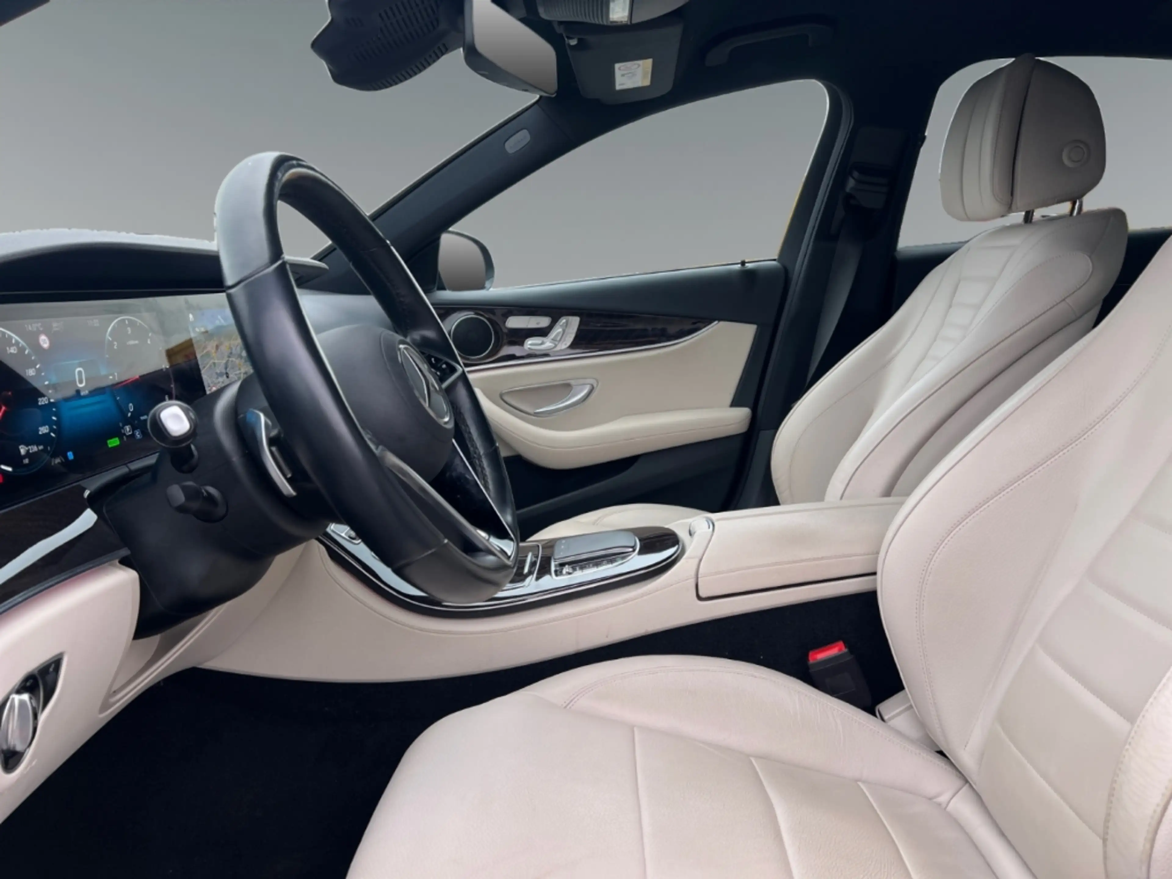 Mercedes-Benz E 220 d Navi Leder Memory Sitze Massagesitze LED ACC El. — photo 4