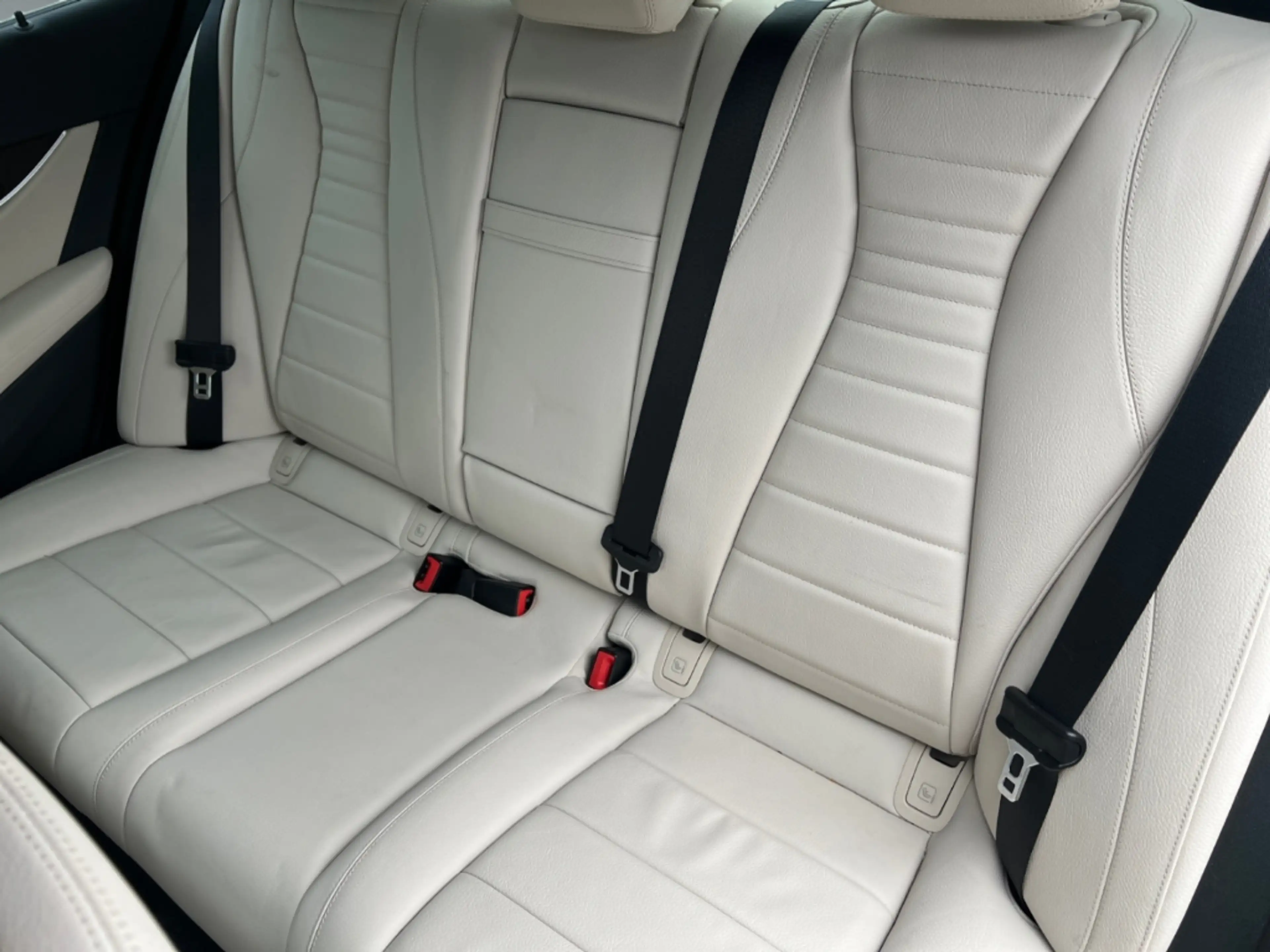 Mercedes-Benz E 220 d Navi Leder Memory Sitze Massagesitze LED ACC El. — photo 11