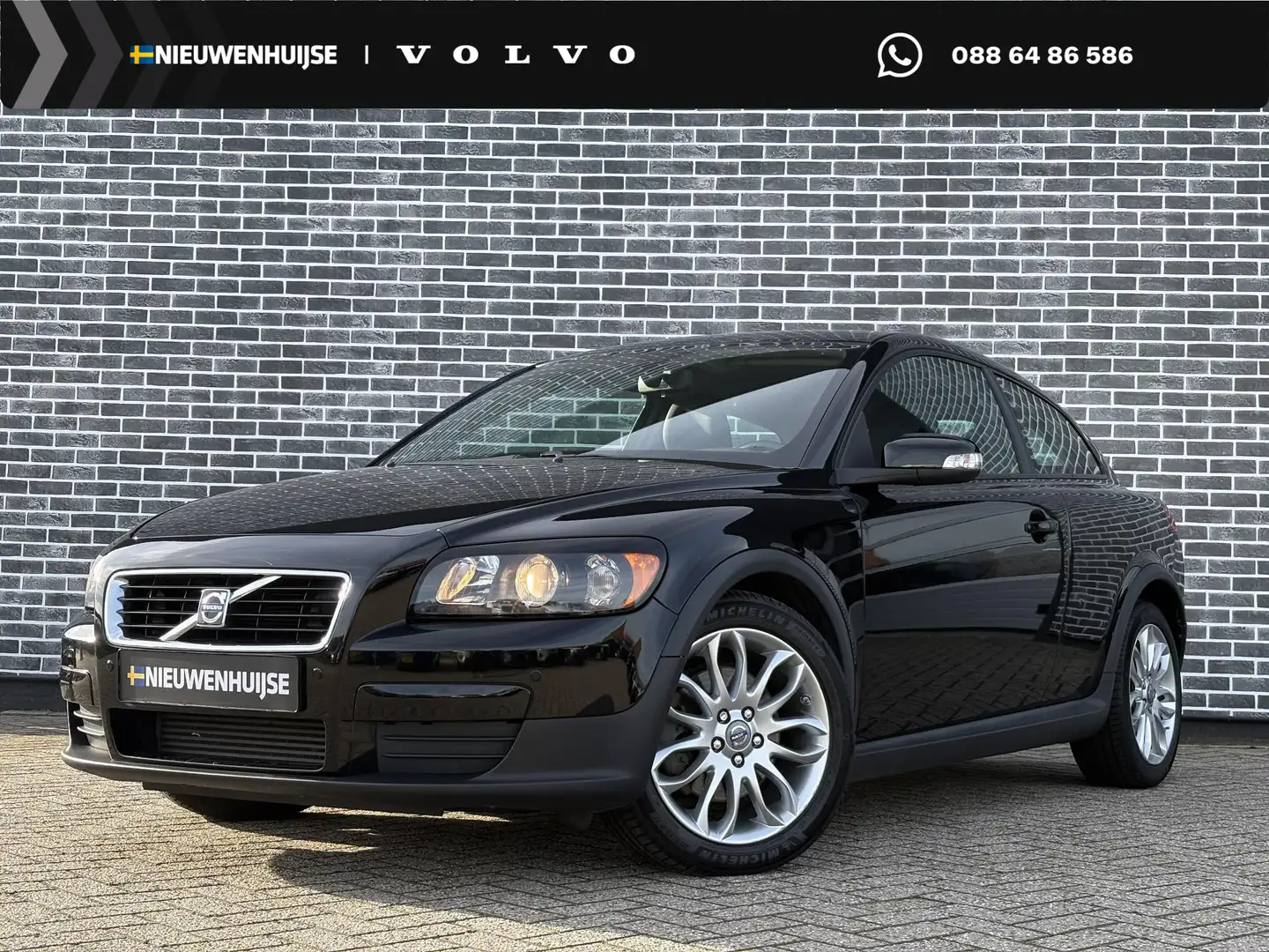 Volvo C30 2.5 T5 | 220pk | Automaat | Airconditioning | Park Zwart - 1