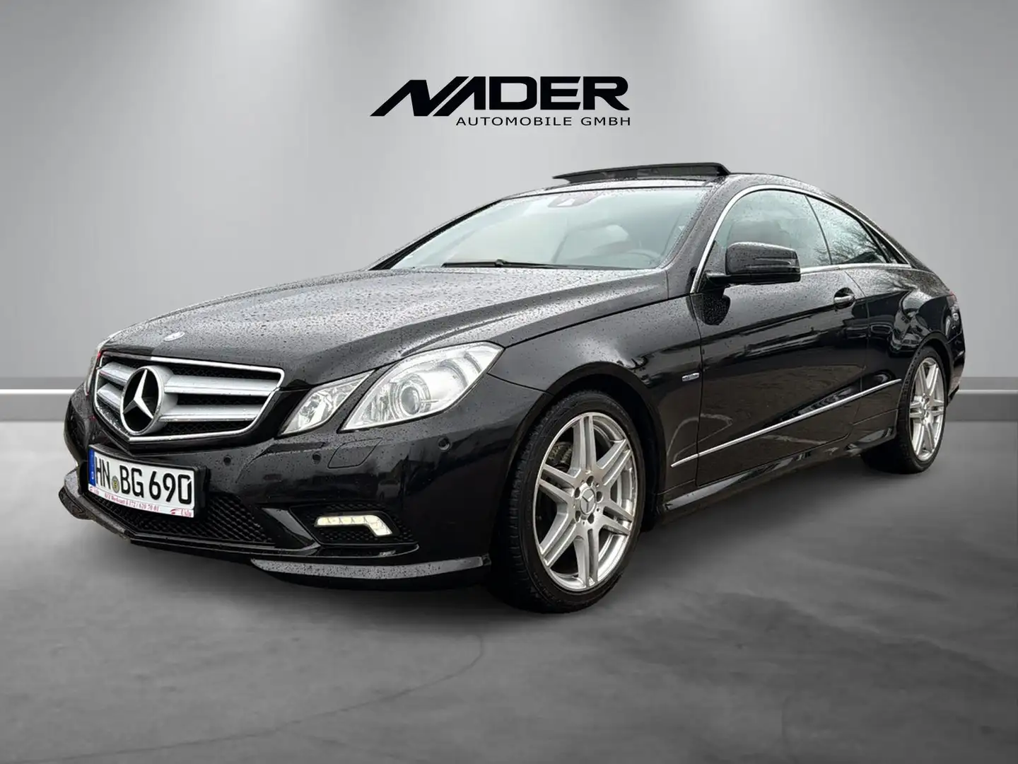 Mercedes-Benz E 250 CGI BlueEfficiency/Leder/Panorama/Klima Schwarz - 1