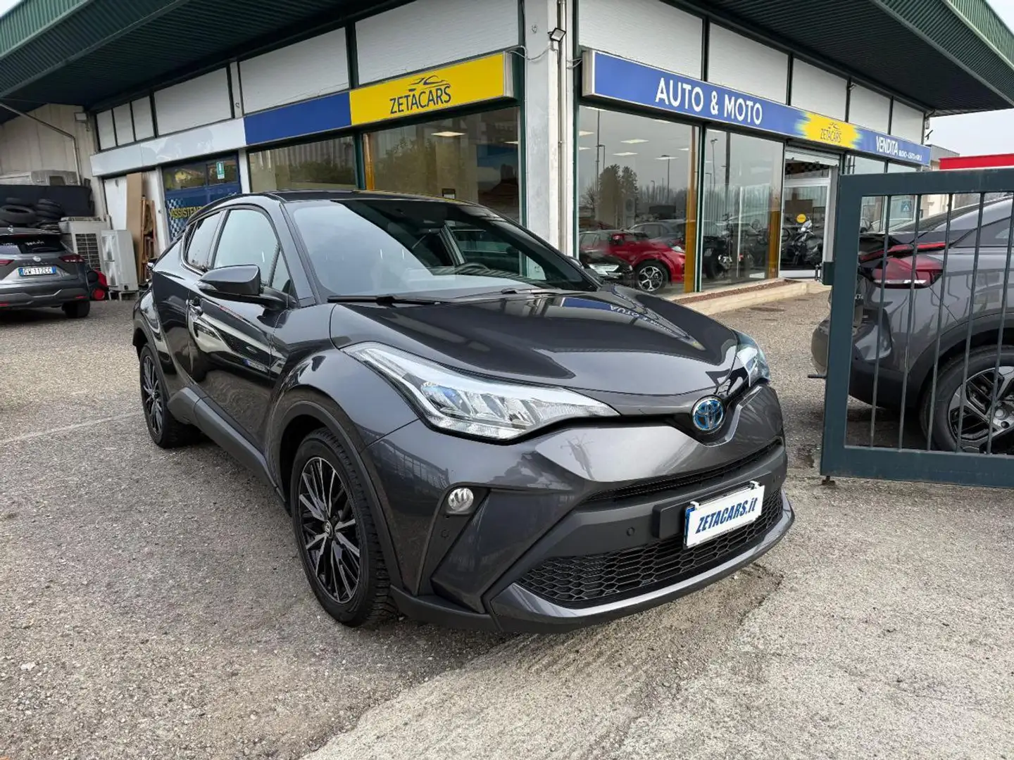Toyota C-HR 1.8 Hybrid E-CVT Lounge Grigio - 1