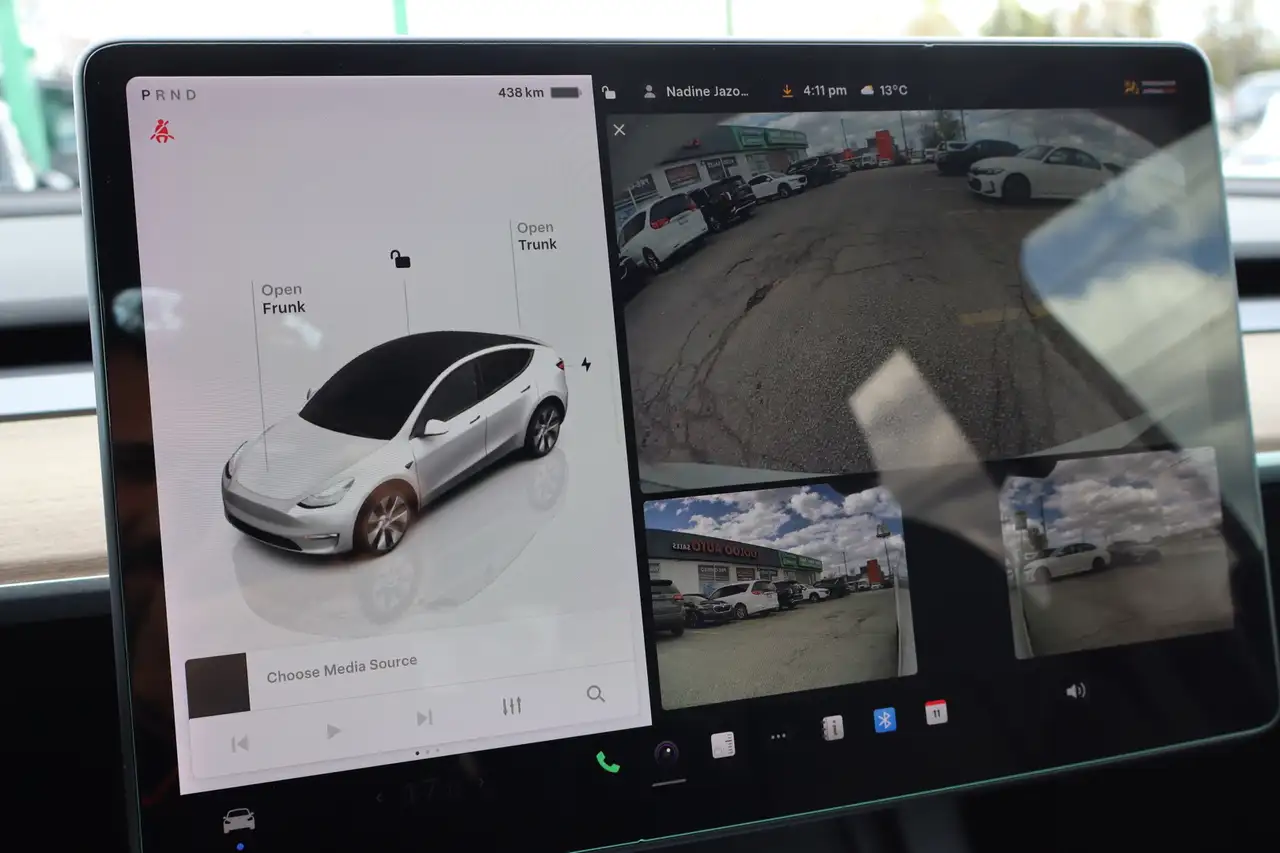 Tesla Model Y снимка Tesla Model Y